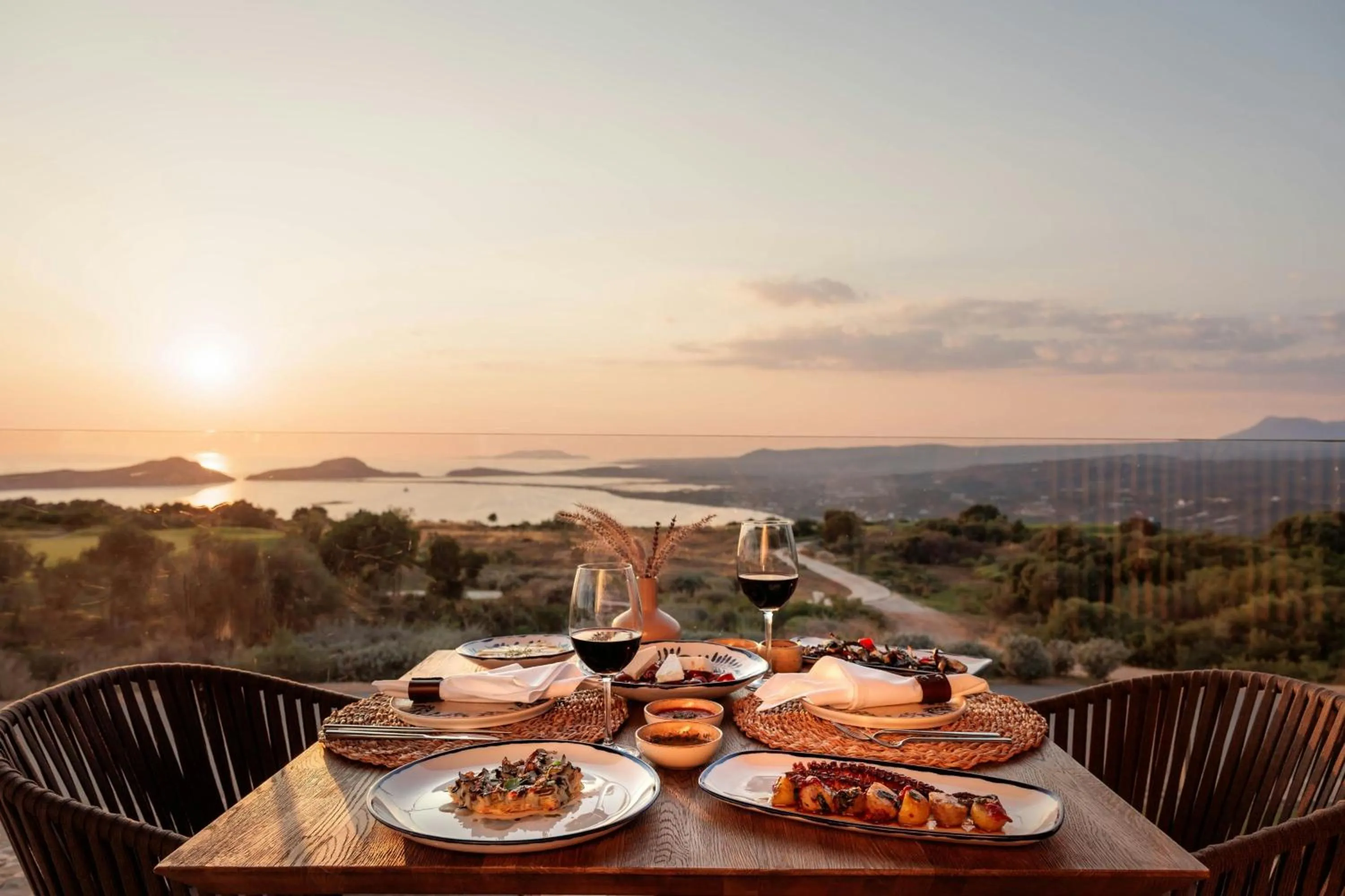 Restaurant/places to eat in W Costa Navarino