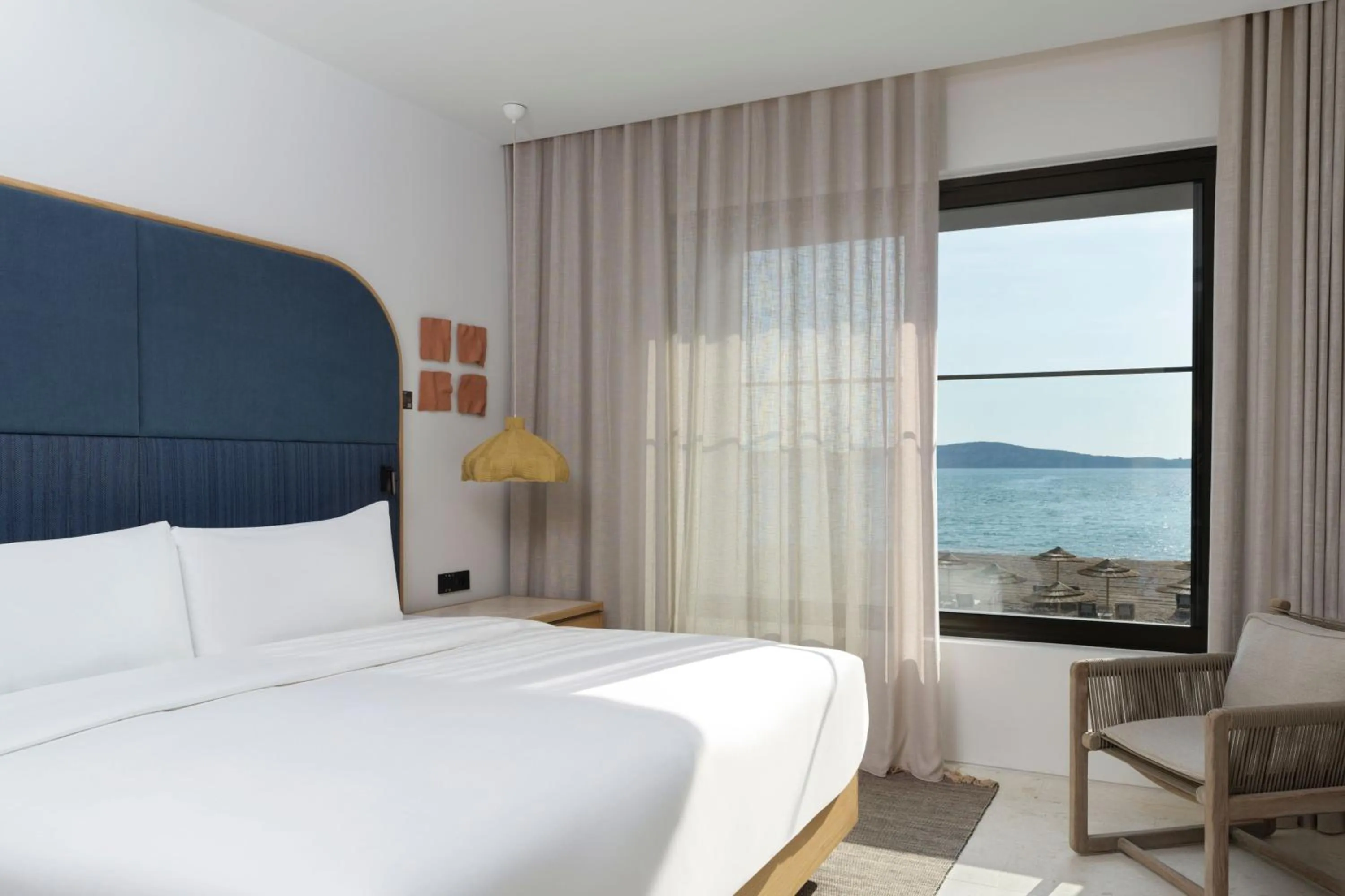 Bedroom, Bed in W Costa Navarino