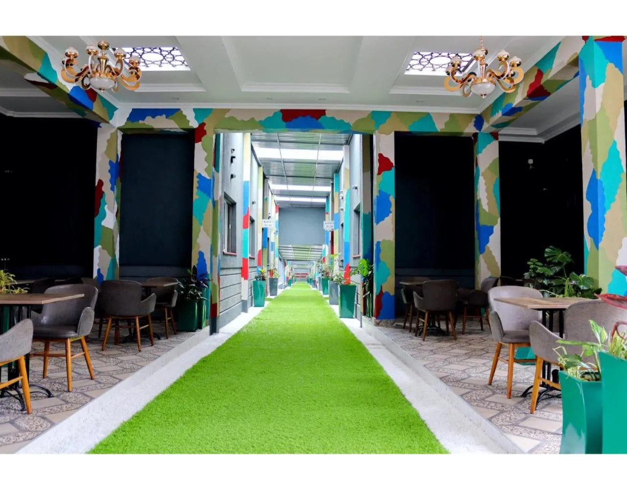 Seating area in Blooming Suites