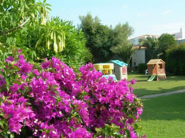 Area and facilities in Marina Club Hotel