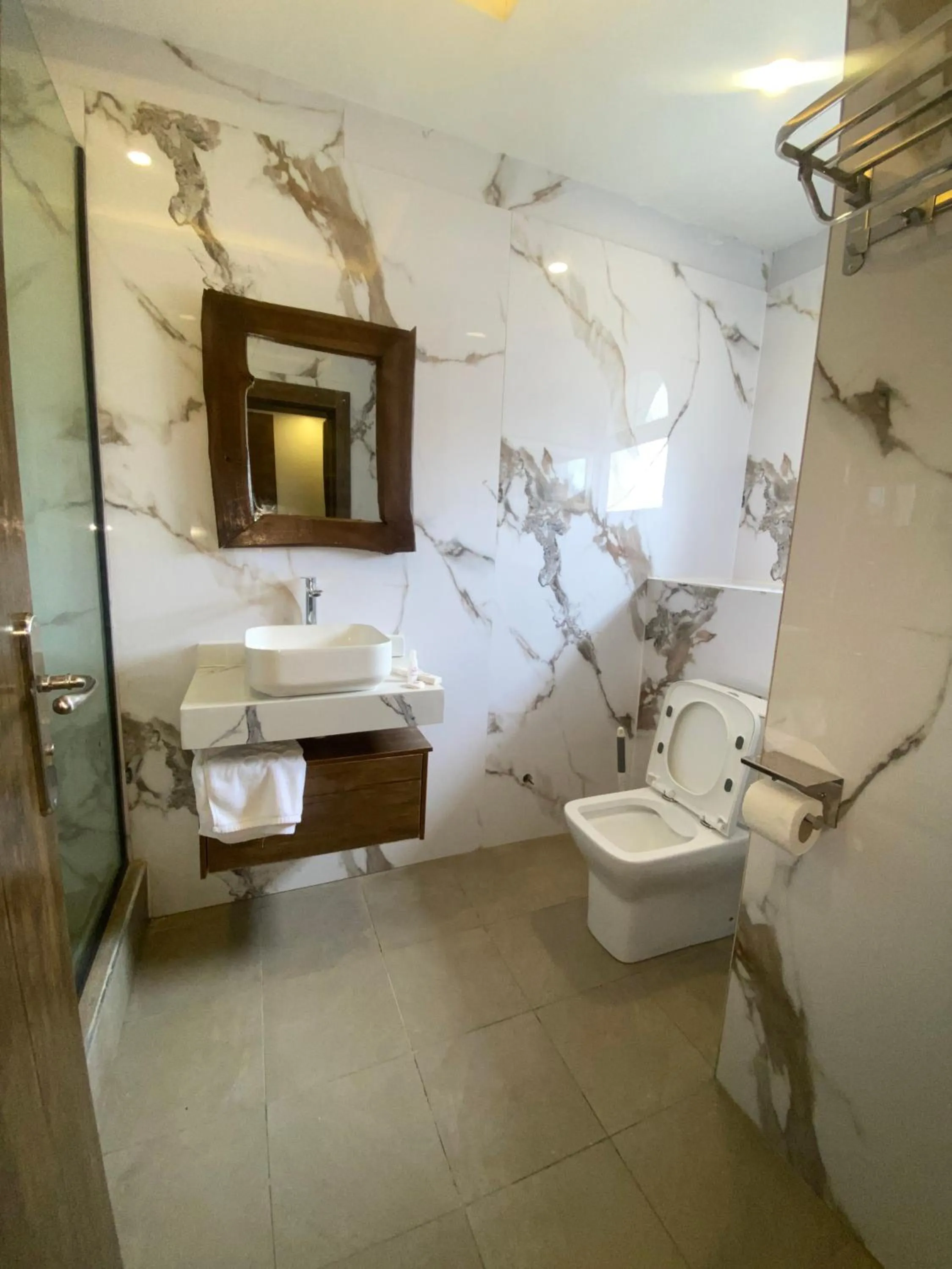 Presken Hotel White House, Lekki, Lagos