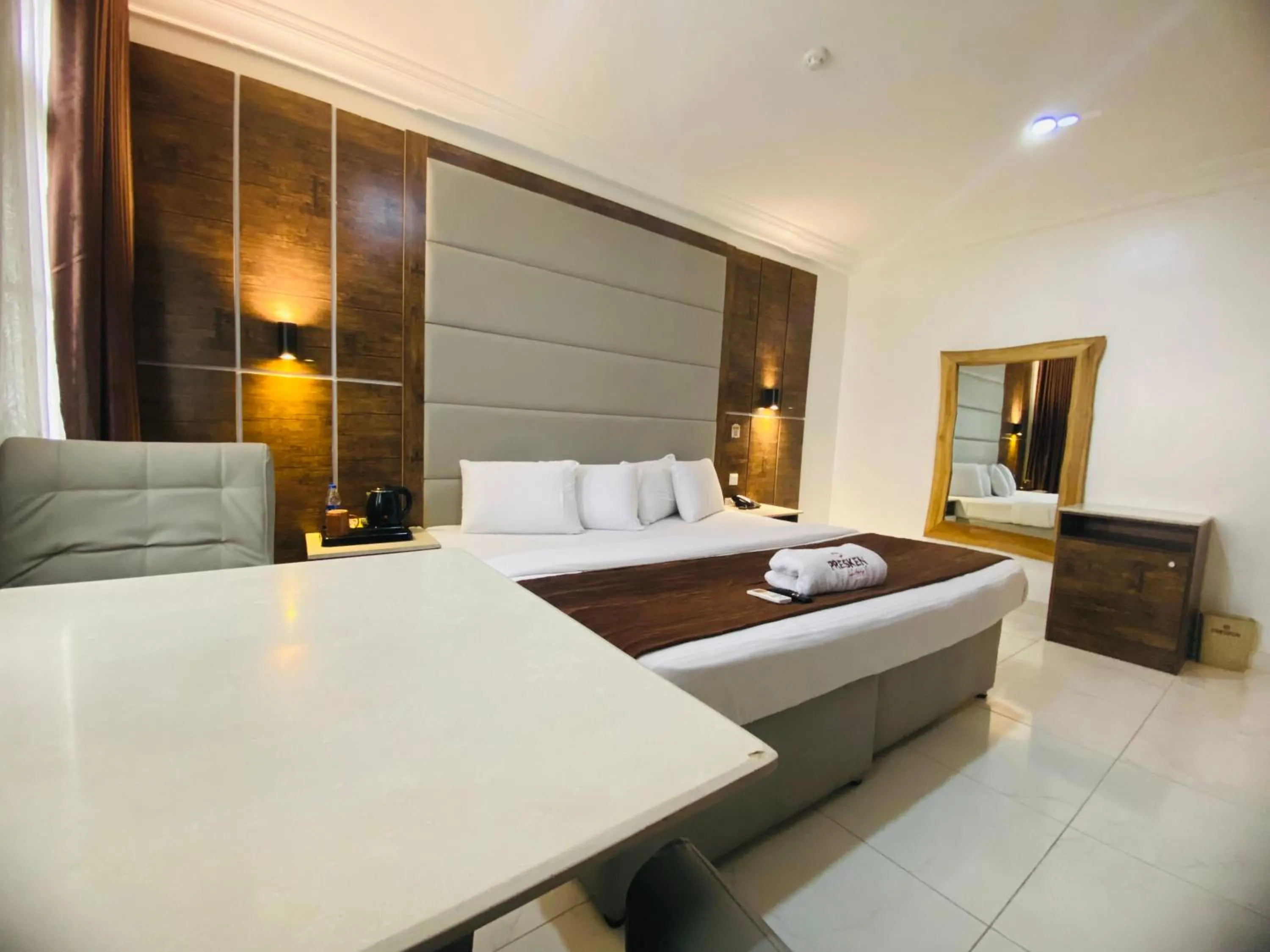 Bed in PRESKEN WHITE HOUSE