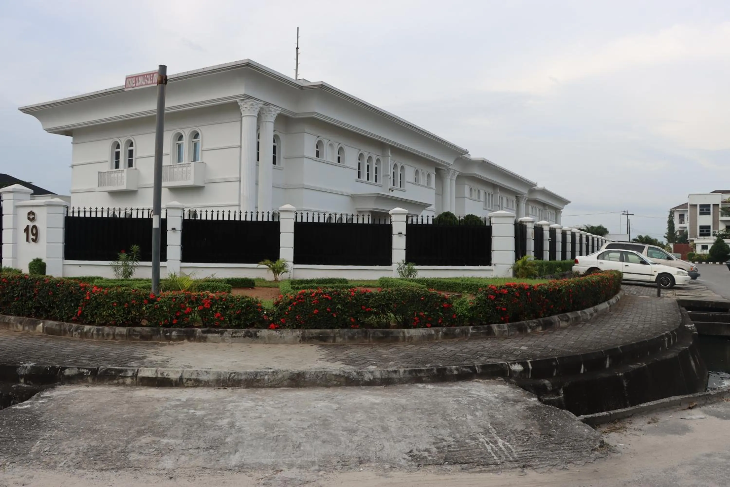 Property building in PRESKEN WHITE HOUSE