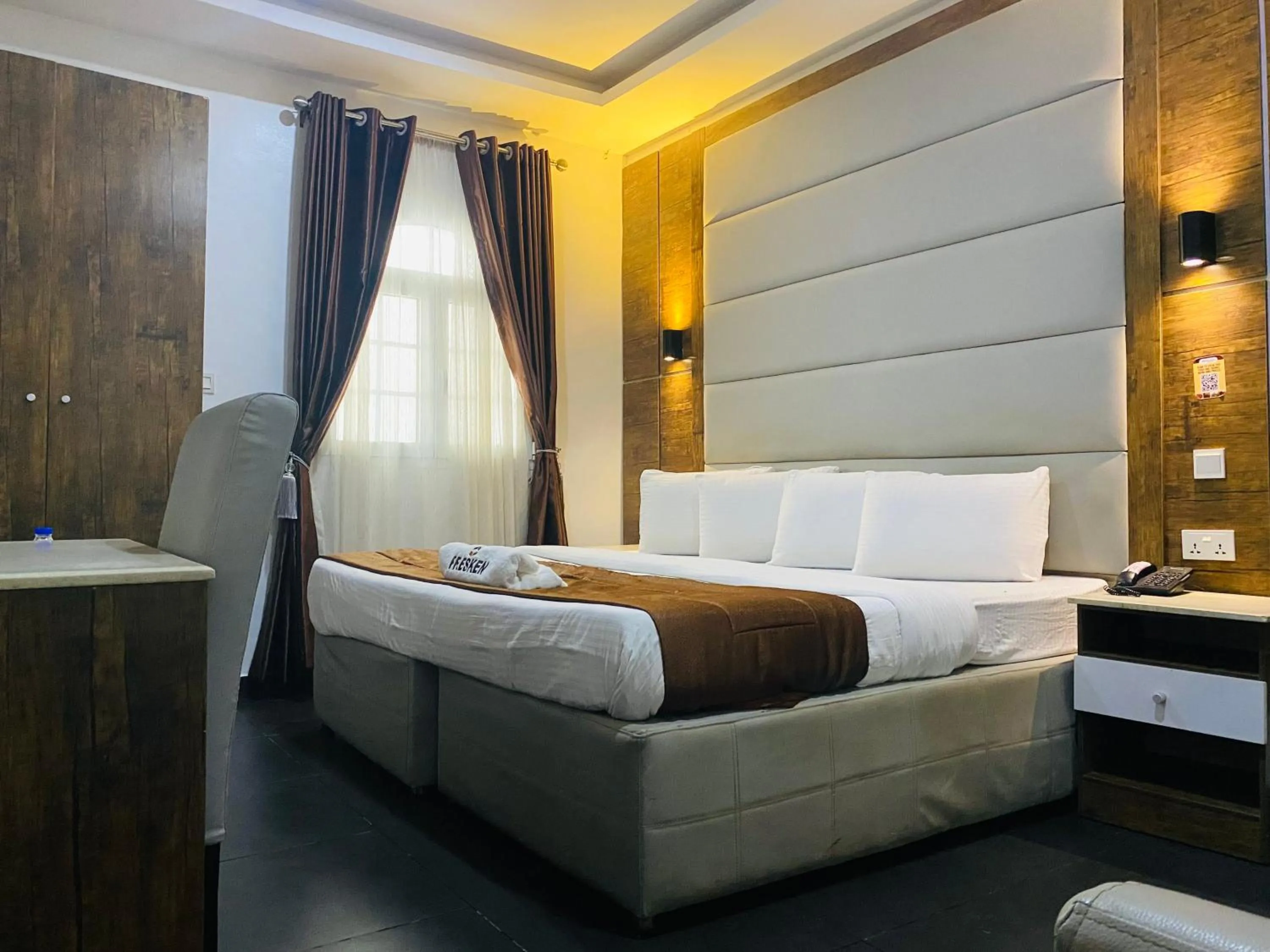 Bed in PRESKEN WHITE HOUSE