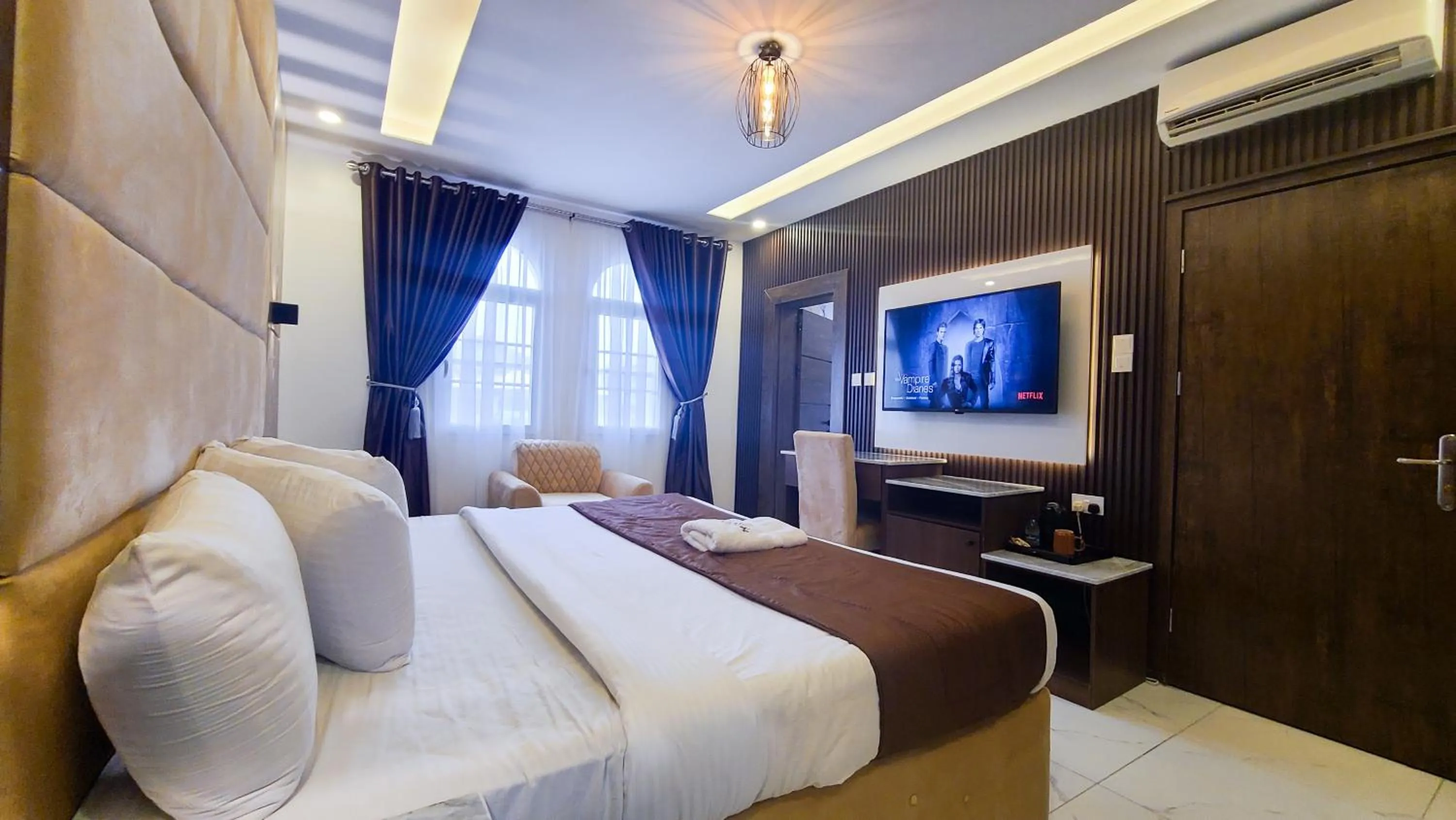 Bed in Presken Hotel White House, Lekki, Lagos