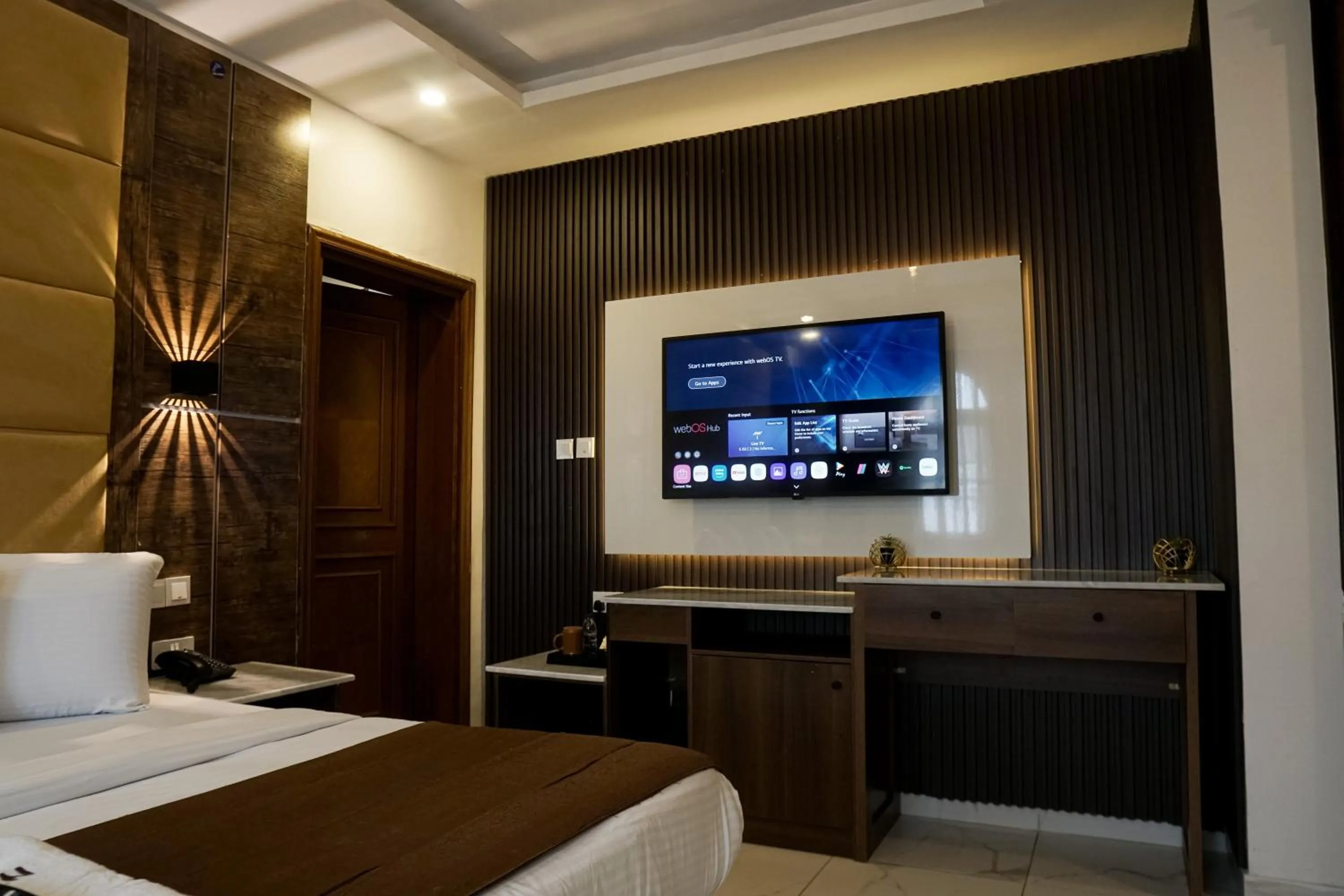 Bed in Presken Hotel White House, Lekki, Lagos