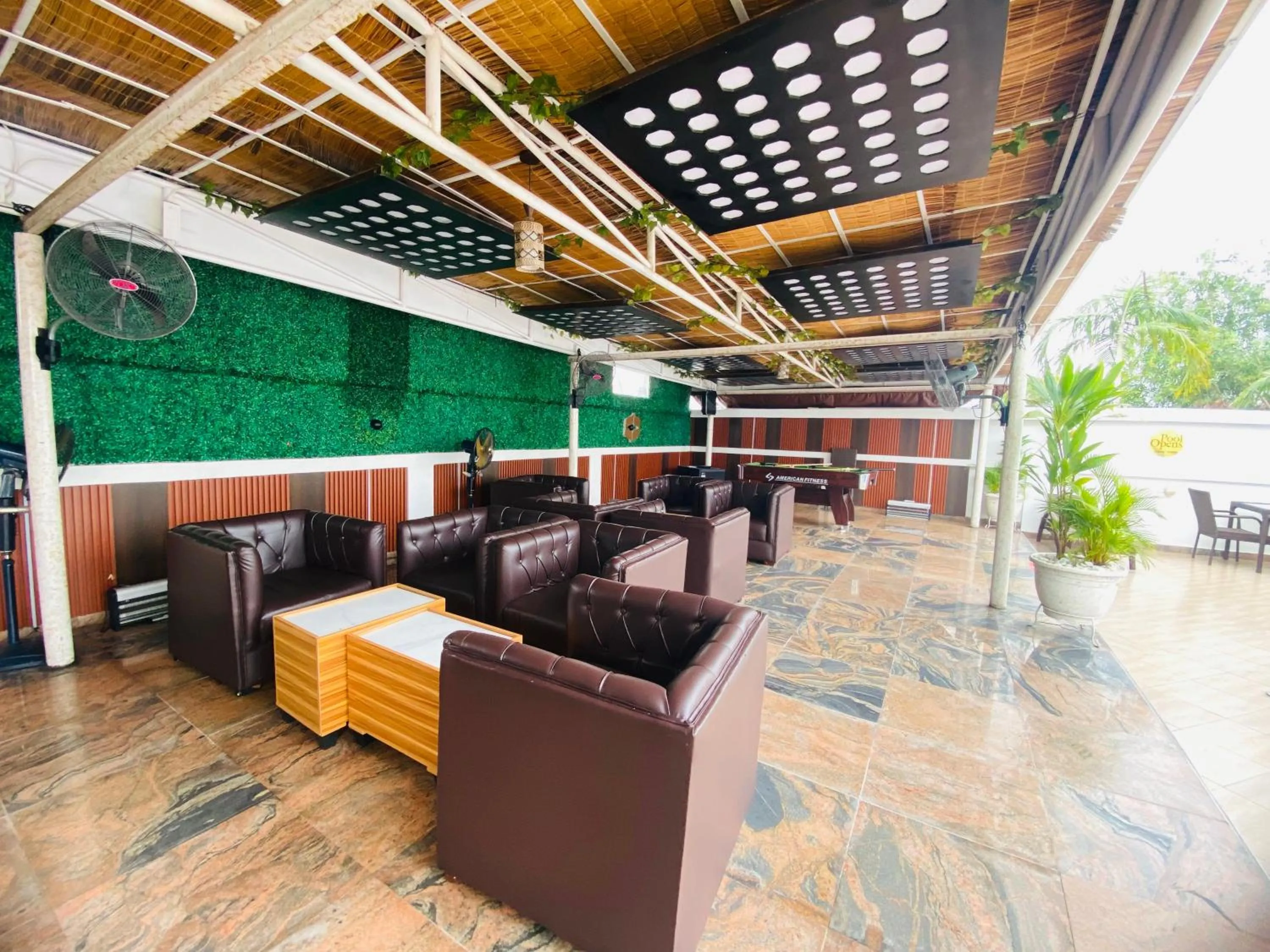 Restaurant/places to eat in PRESKEN WHITE HOUSE