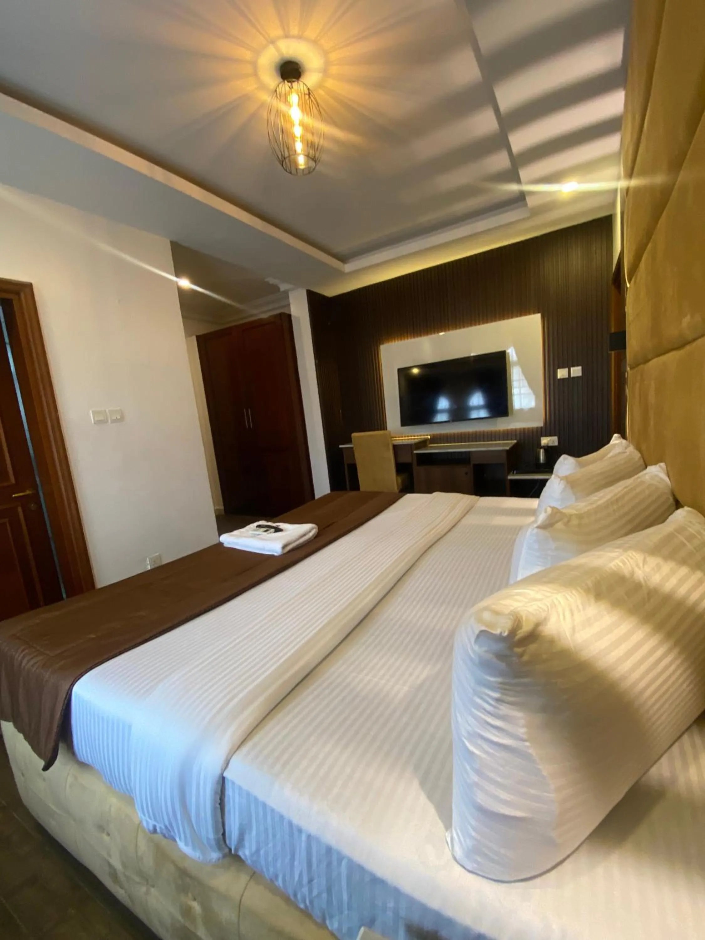 Bed in Presken Hotel White House, Lekki, Lagos