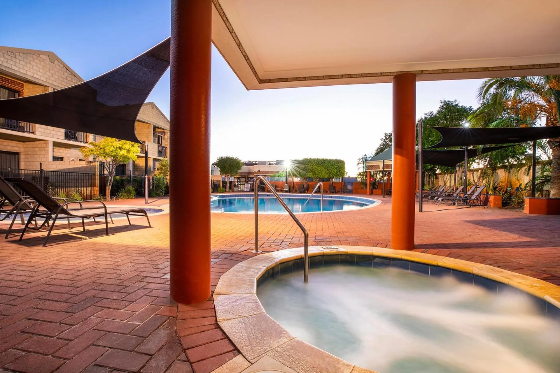 Swimming pool in Country Comfort Perth