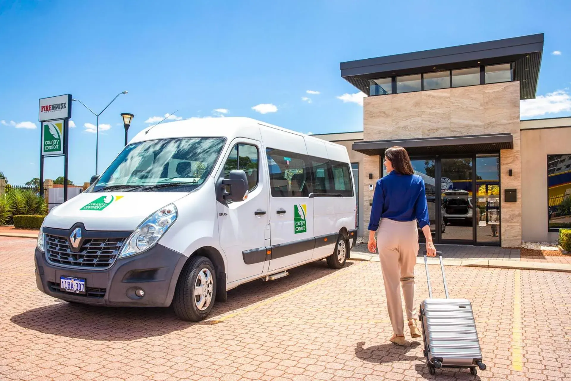 Facade/entrance in Country Comfort Perth Facade/entrance in Country Comfort Perth