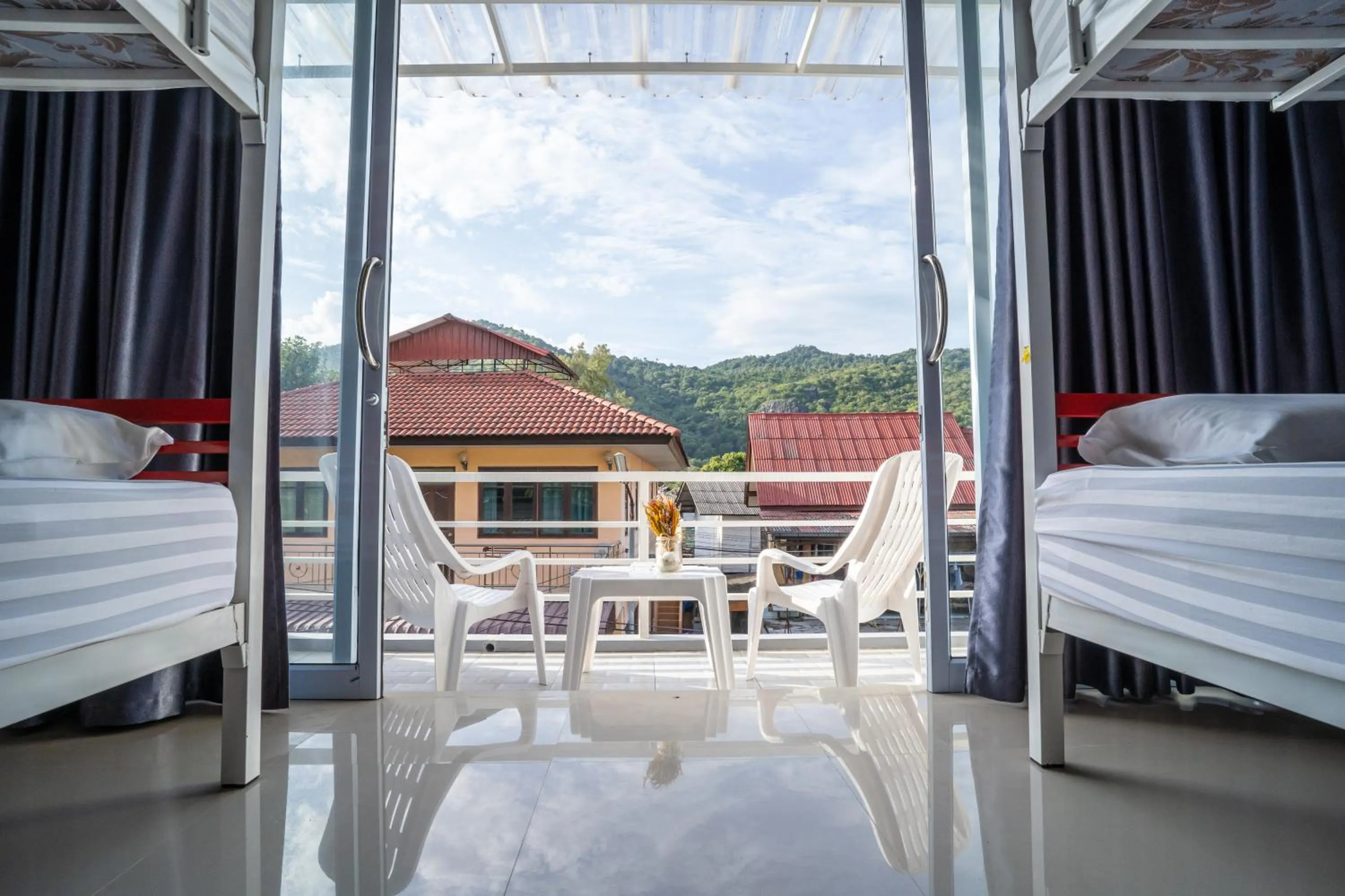 Balcony/Terrace, Bed in Little Paradise Haad Rin Koh Phangan