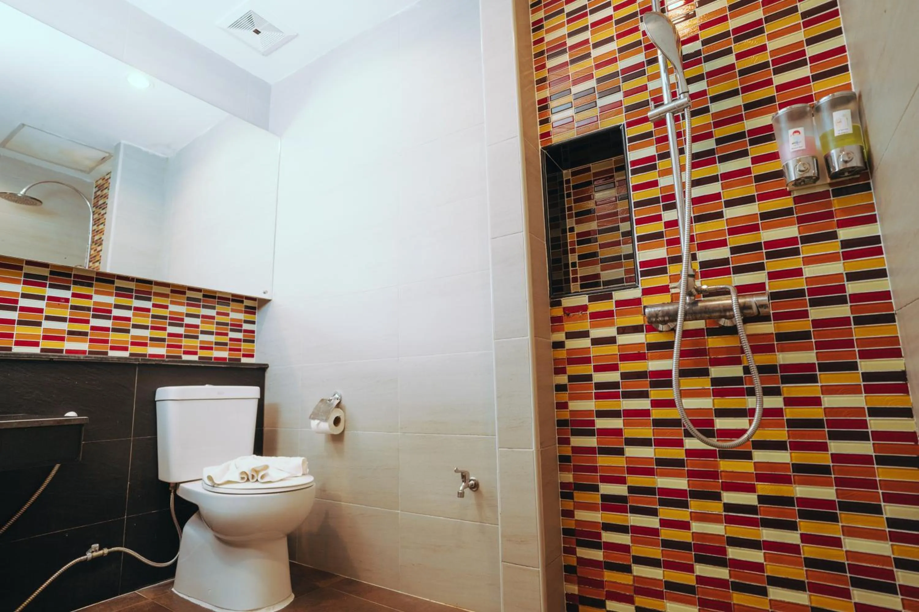 Shower in Little Paradise Haad Rin Koh Phangan