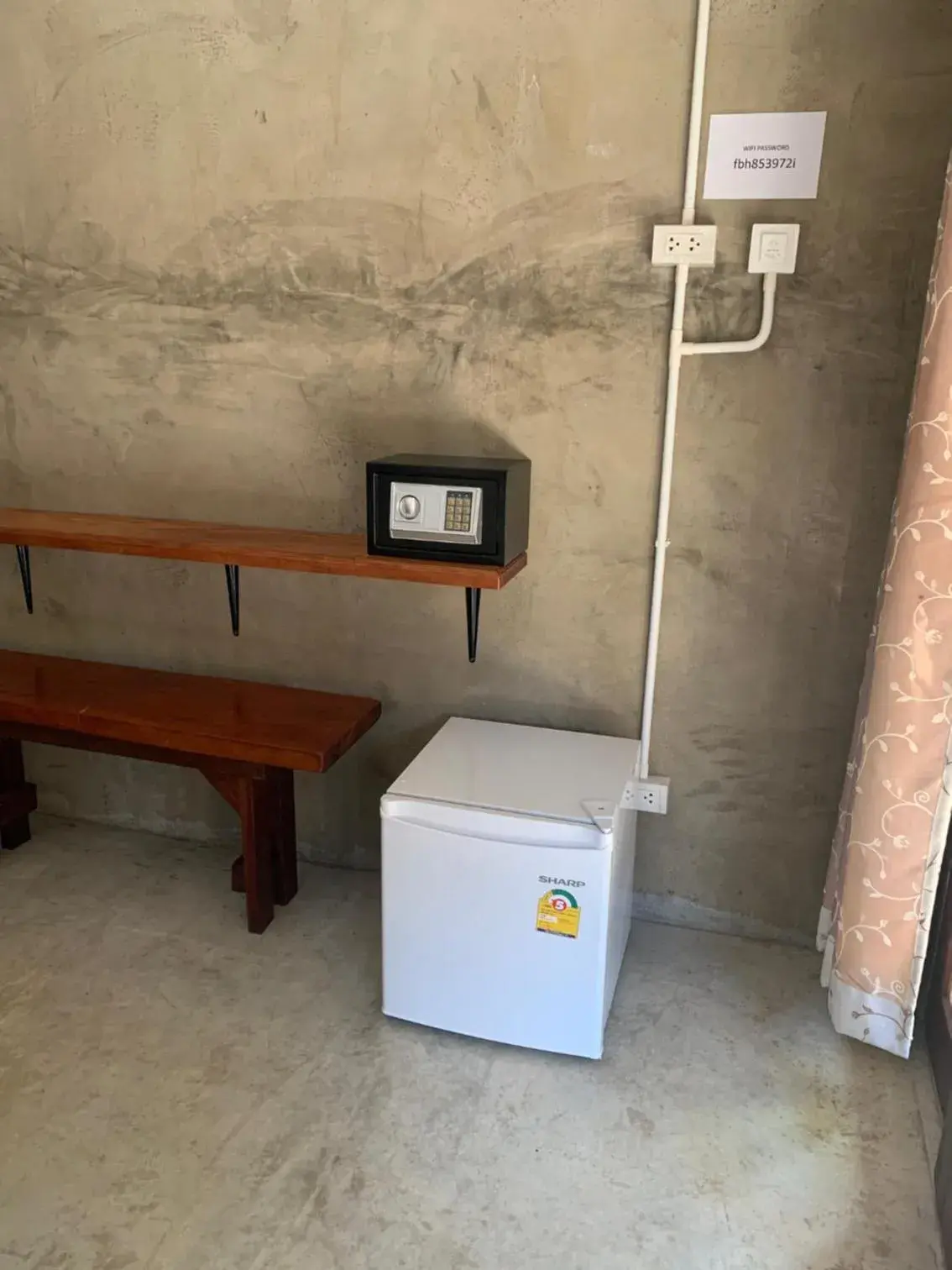 Property building in Frog Beach House Property building in Frog Beach House