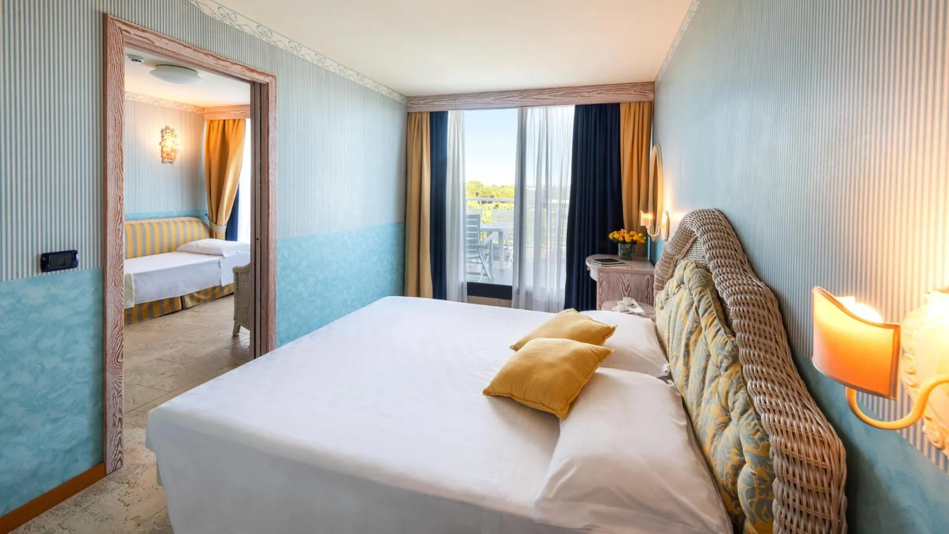 Bedroom, Bed in Hotel Marina Uno