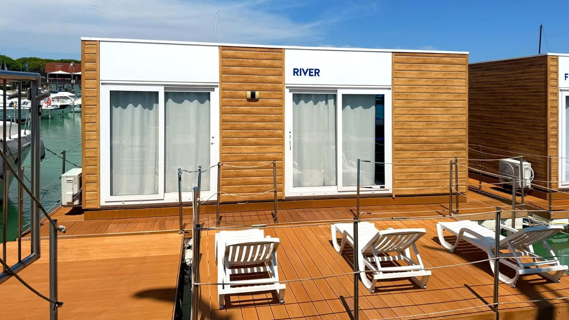 Property building in Hotel Marina Uno