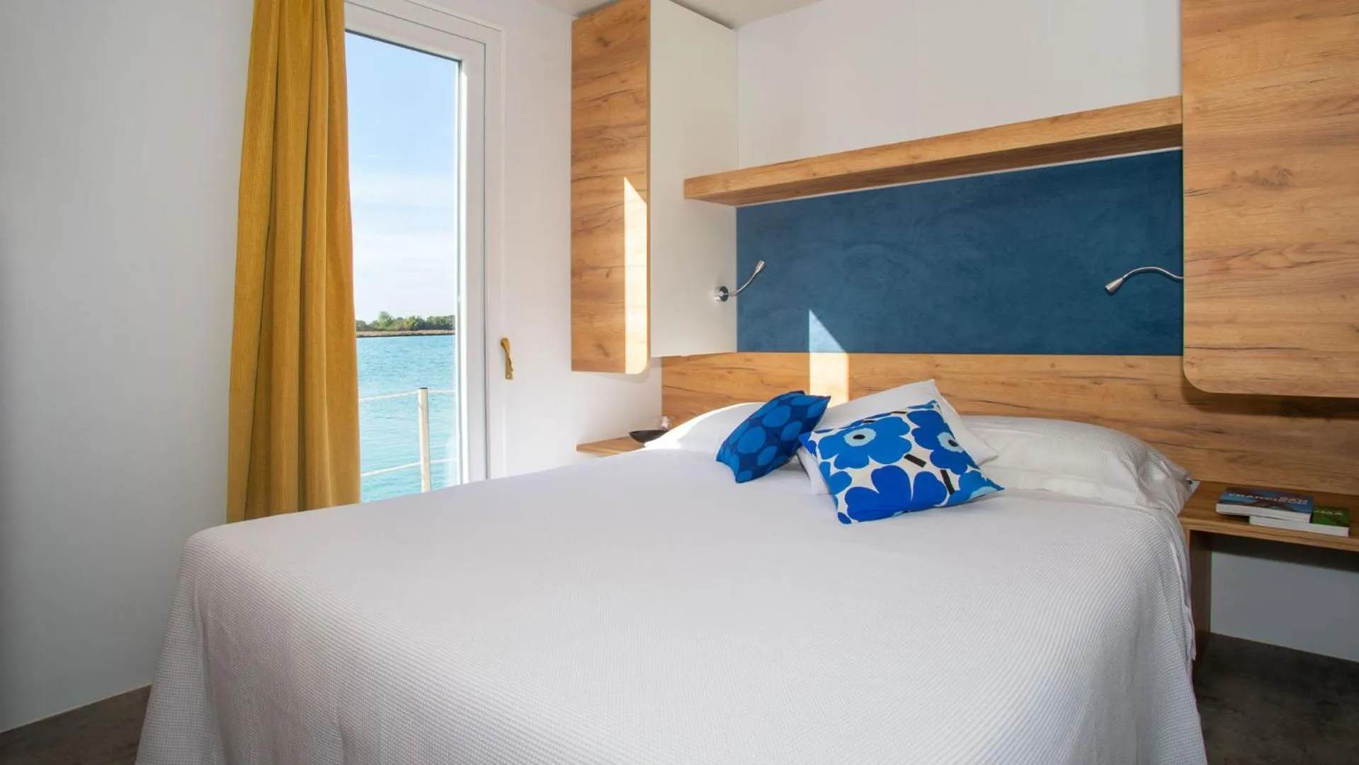 Bedroom, Bed in Hotel Marina Uno