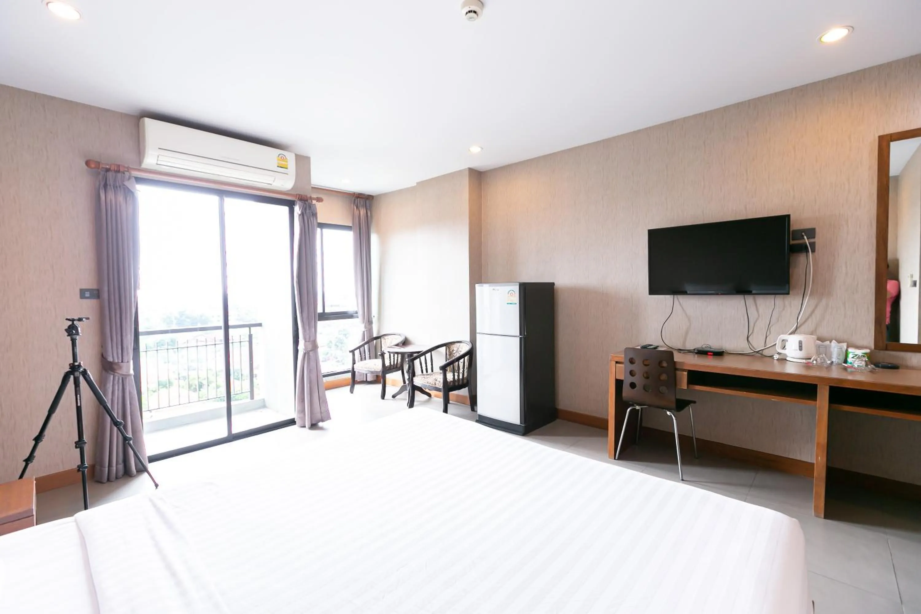 Bed in Farthai Residence