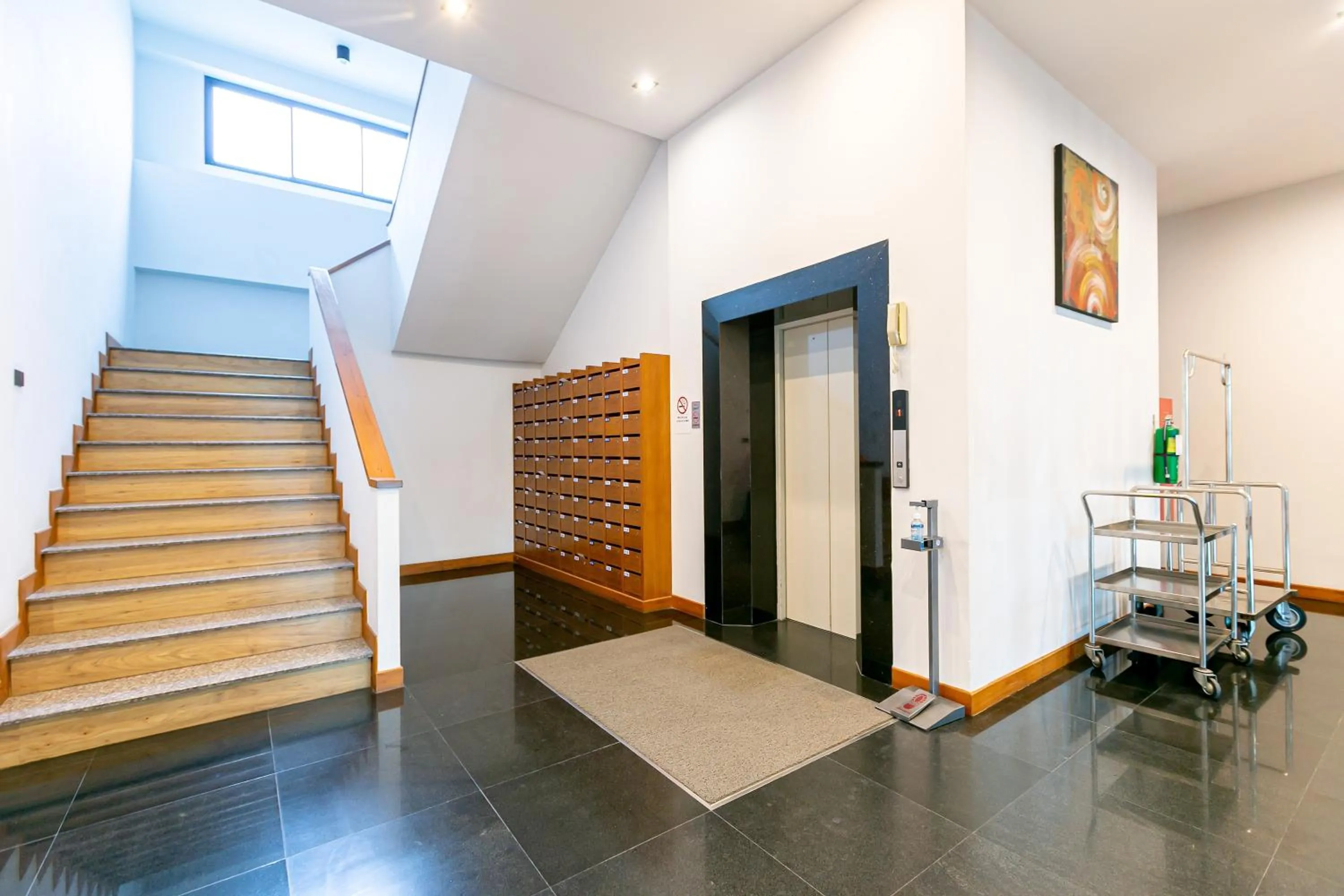 elevator in Farthai Residence