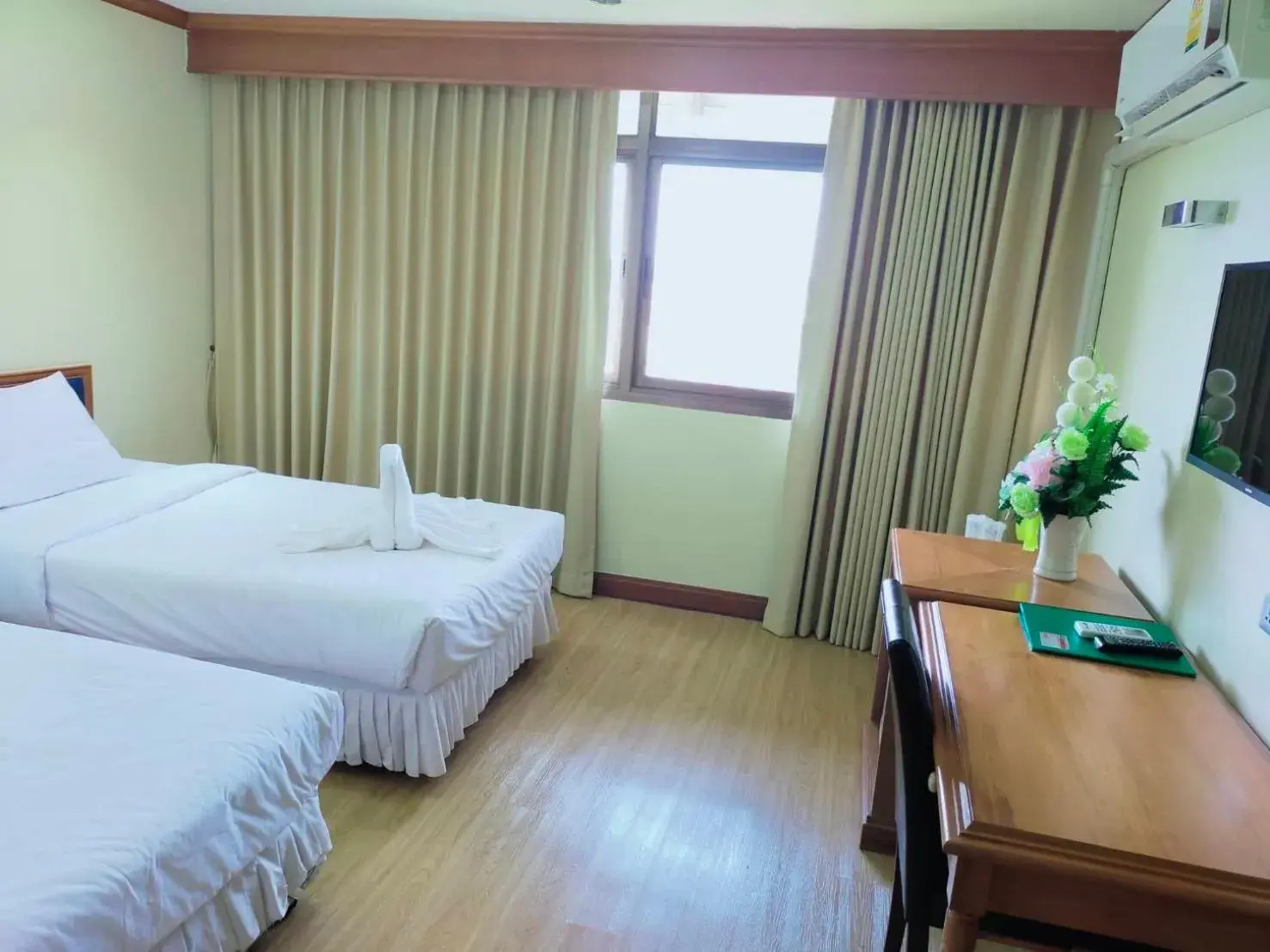 Standard Twin Room in Phuphanplace Hotel Standard Twin Room in Phuphanplace Hotel