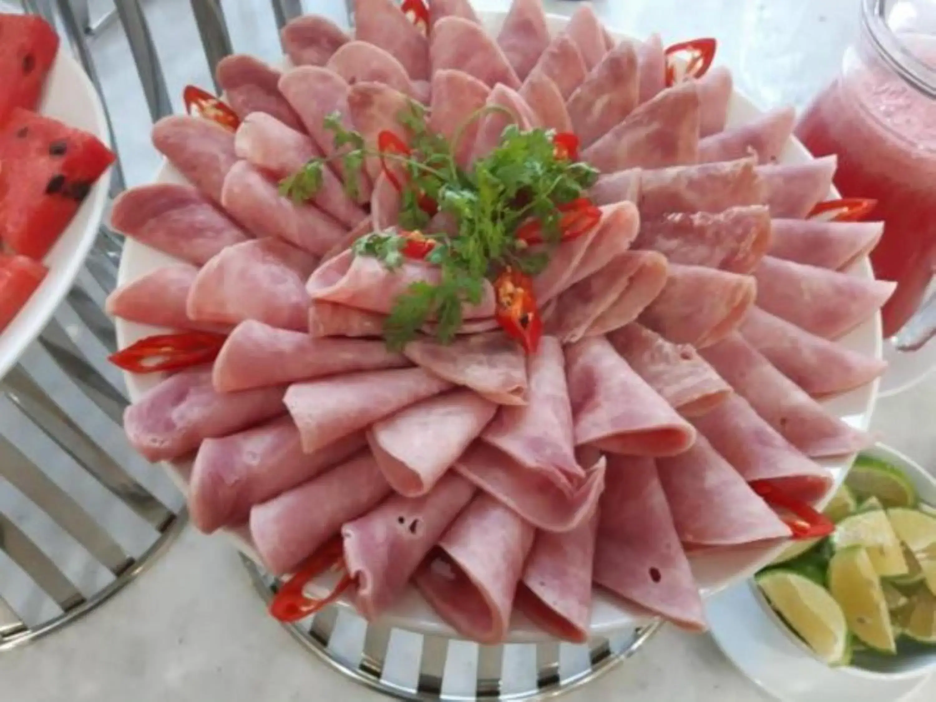 Food and drinks in Home Park Hotel Food and drinks in Home Park Hotel