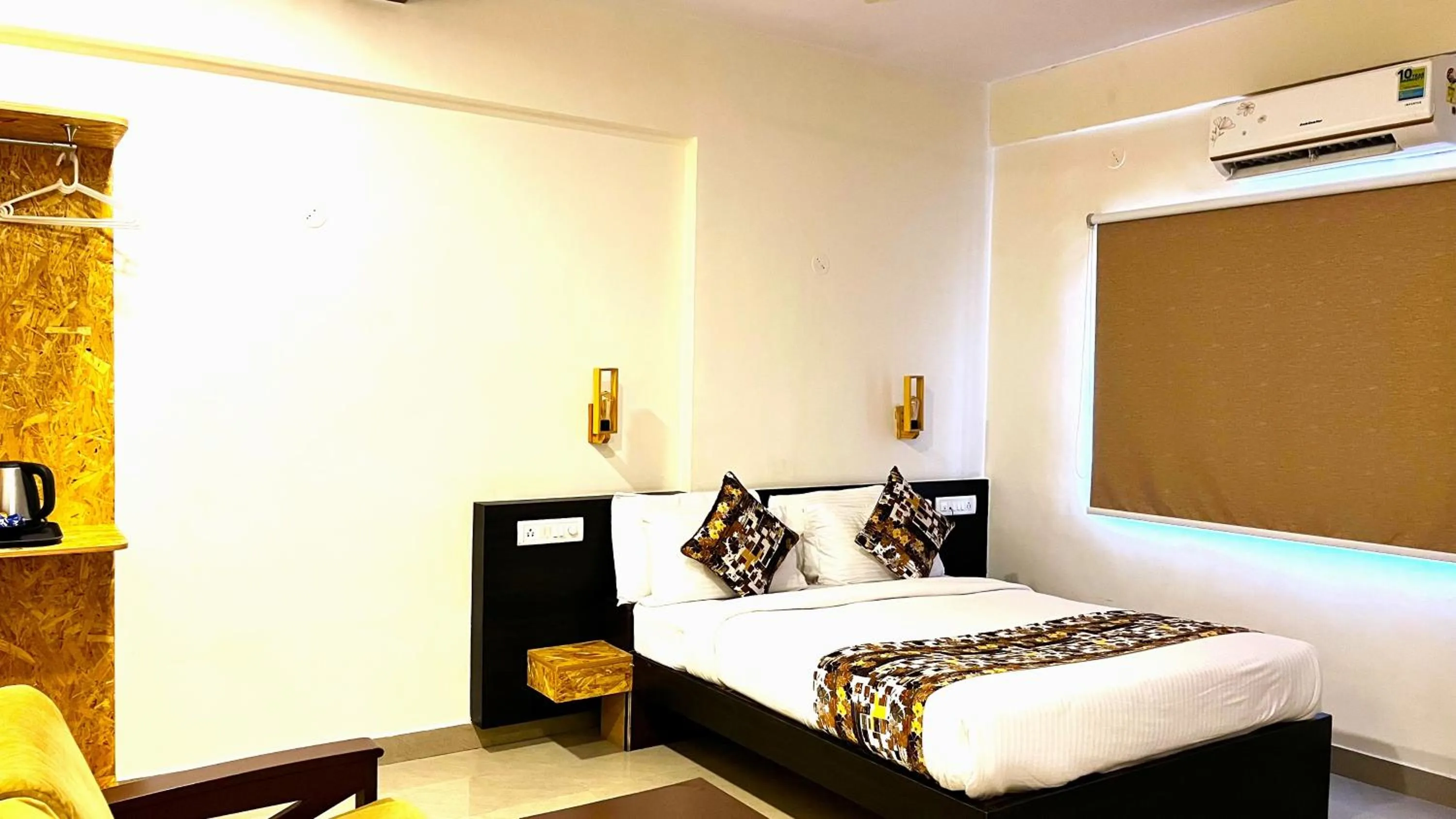 Athasri Hotel HSR Layout