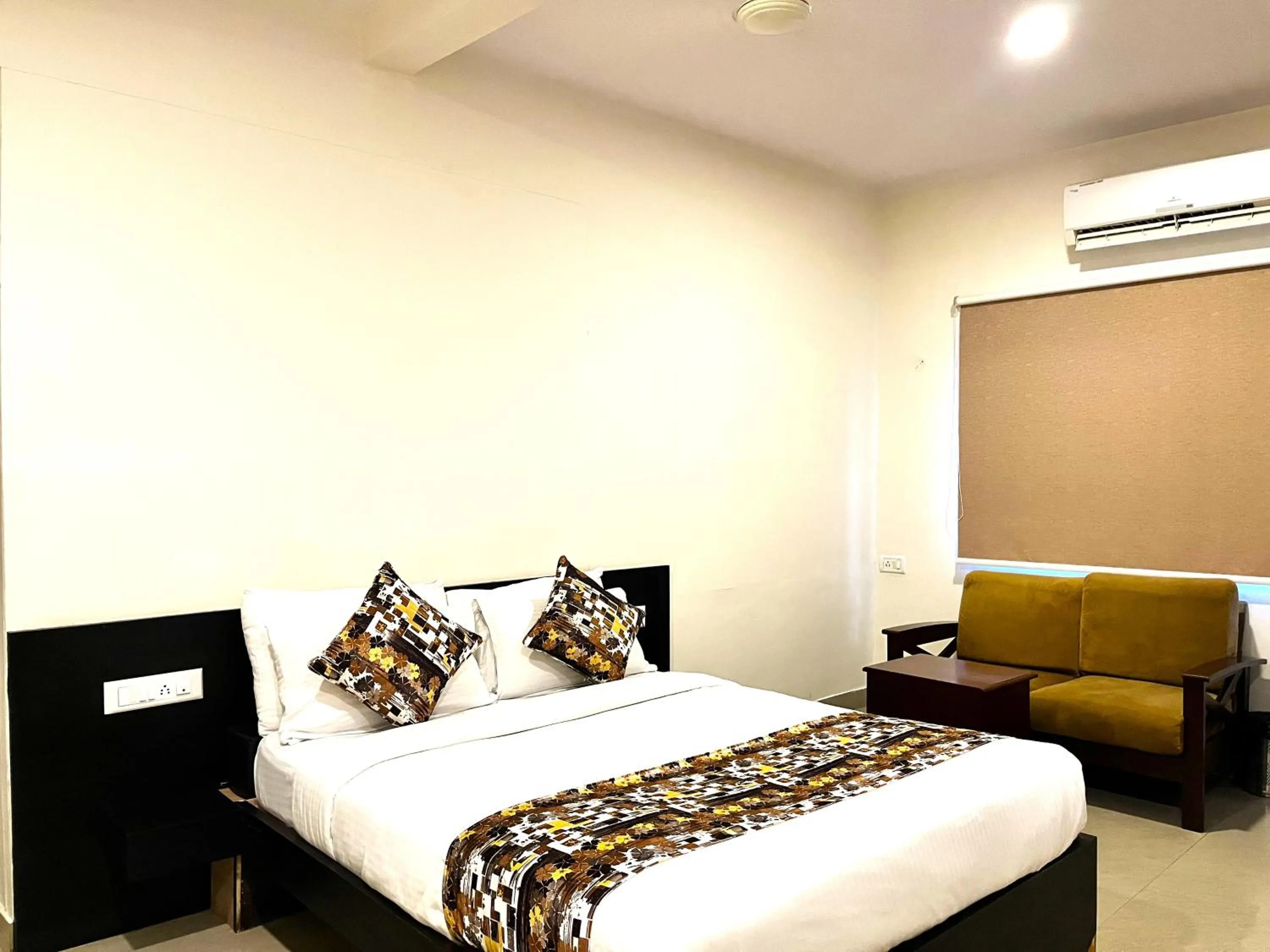 Athasri Hotel HSR Layout