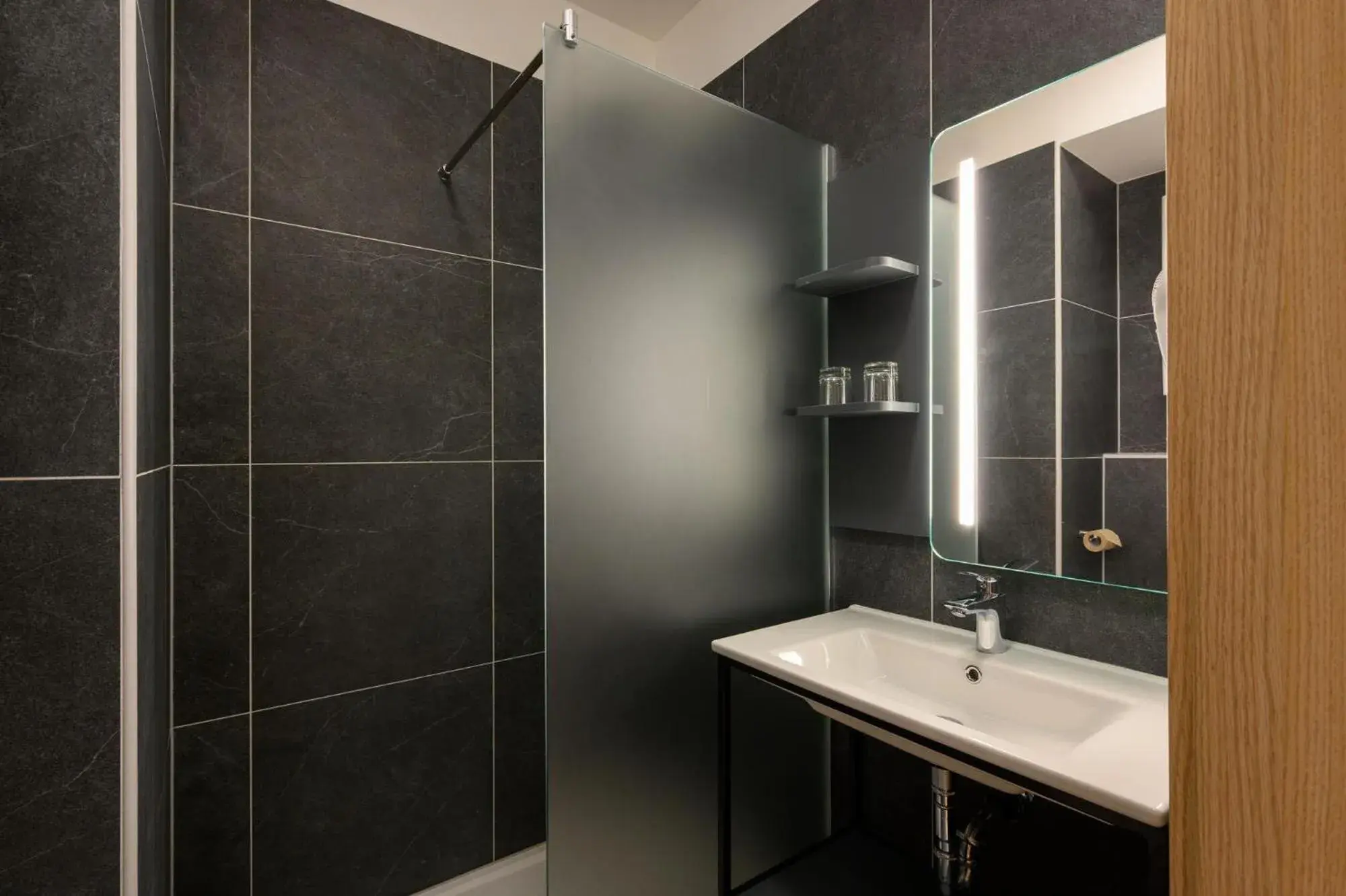 Twin Room in B&B Hotel Maribor Twin Room in B&B Hotel Maribor