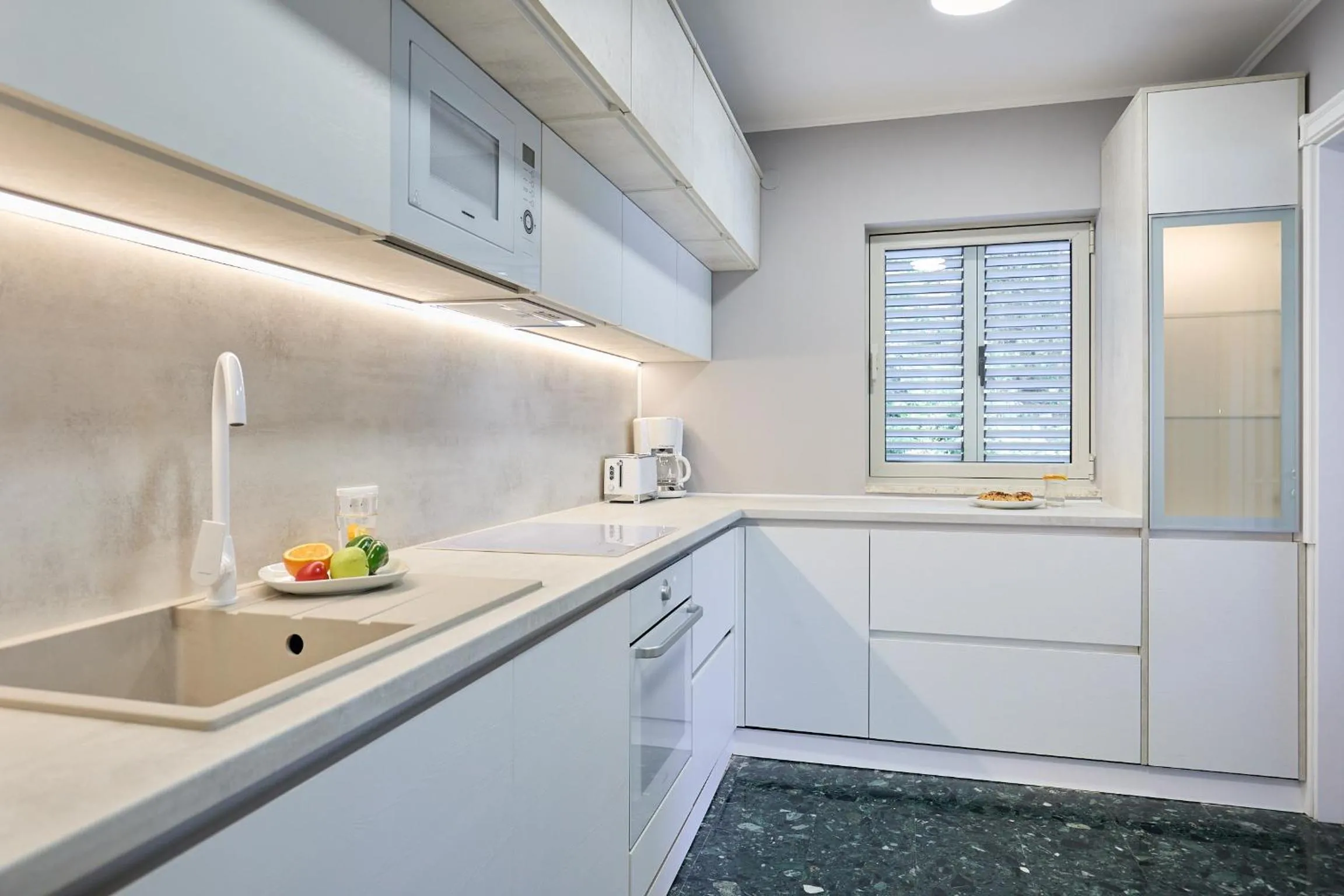 Kitchen or kitchenette in Hedera Estate, Hedera A3