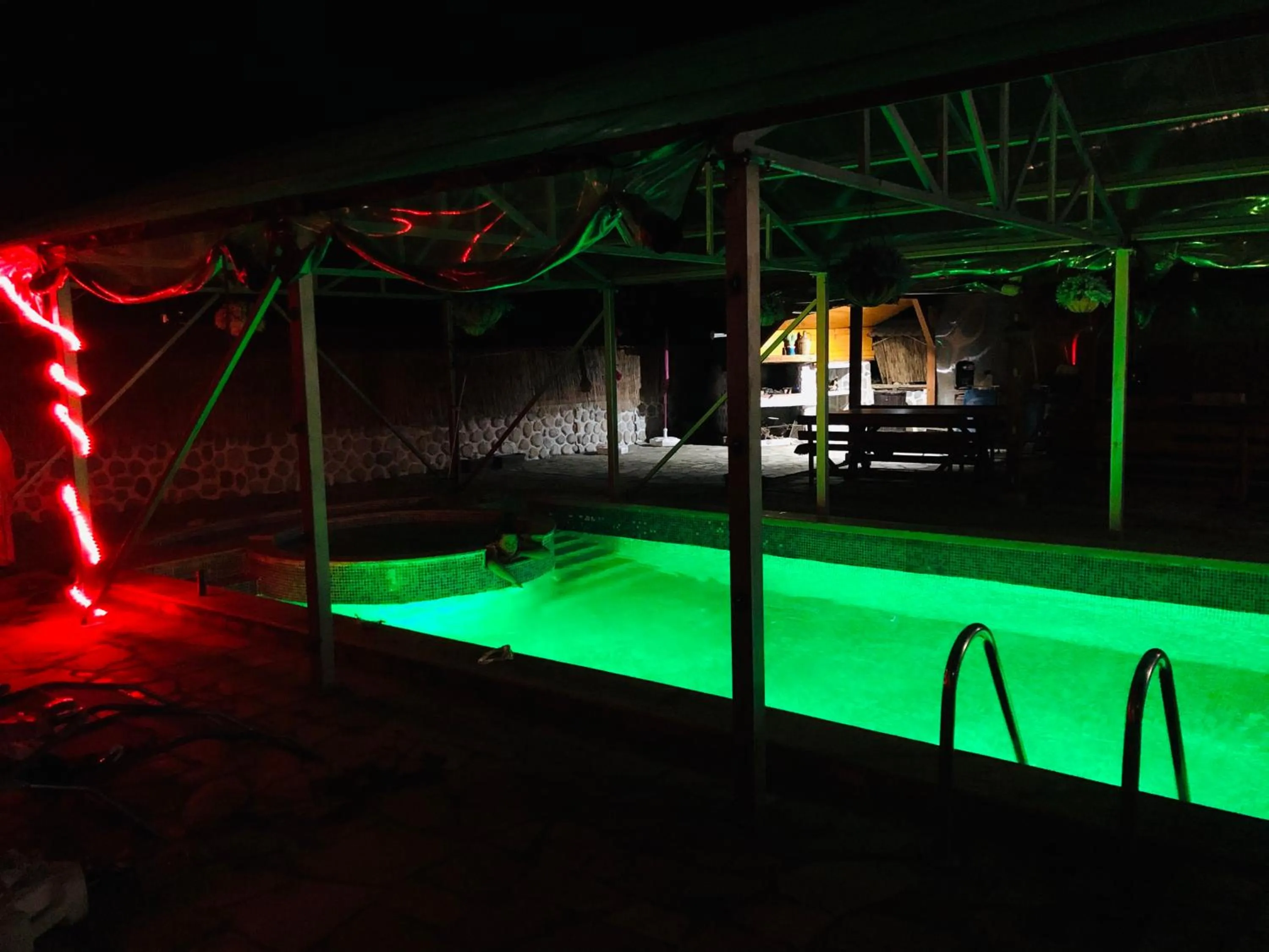Swimming pool in Family Hotel Carpe Diem