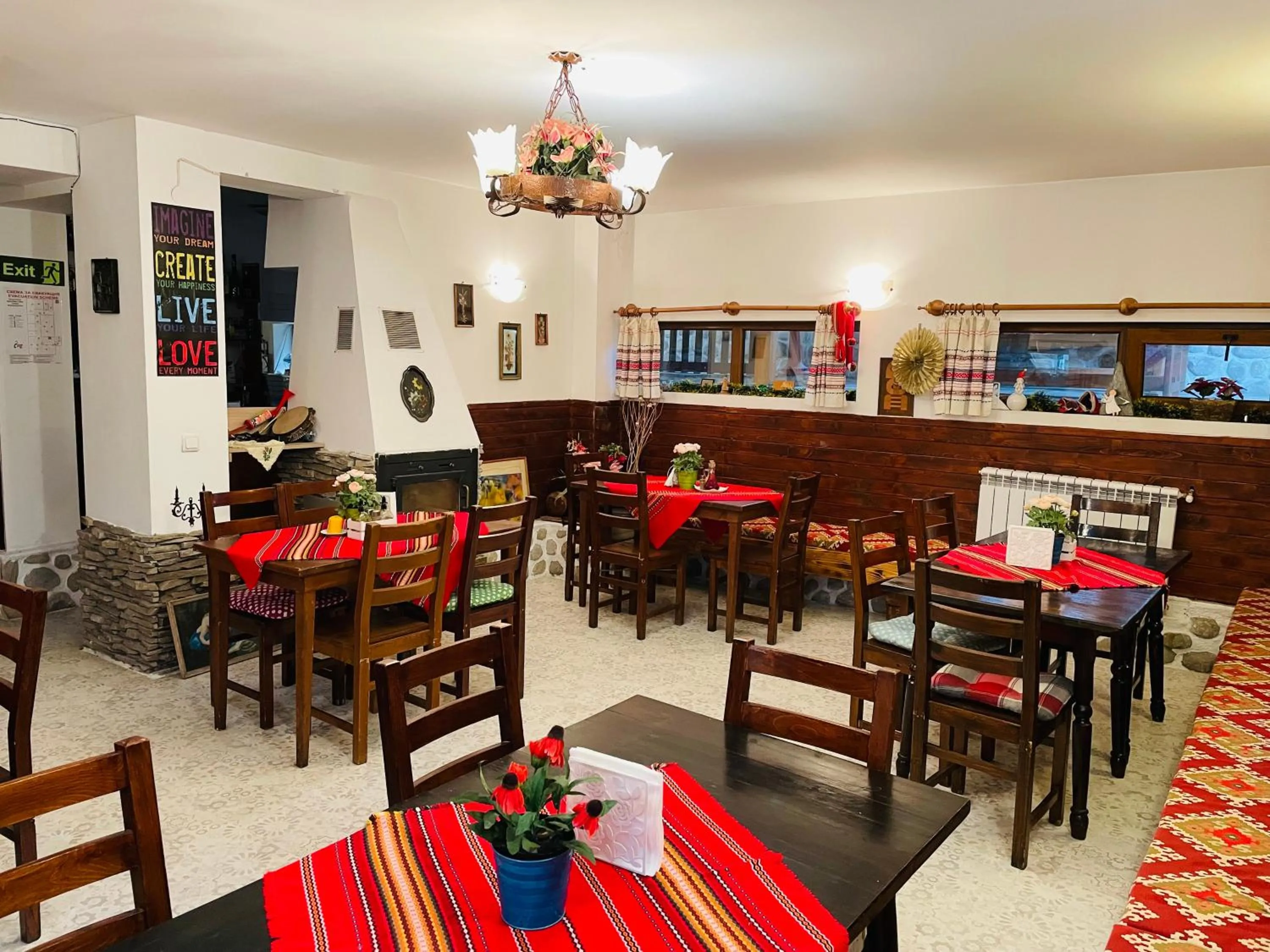 Restaurant/places to eat in Family Hotel Carpe Diem
