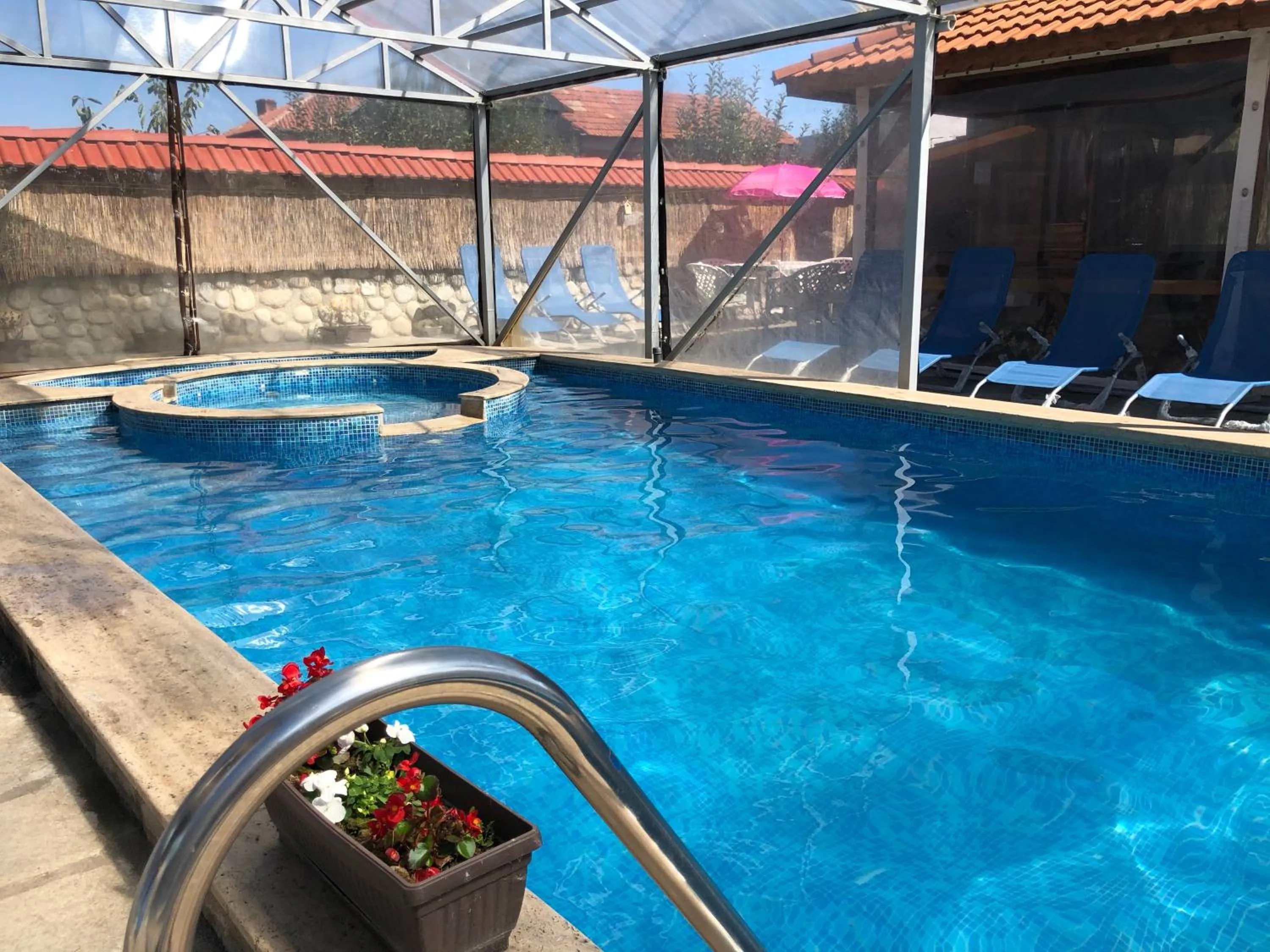 Swimming pool in Family Hotel Carpe Diem