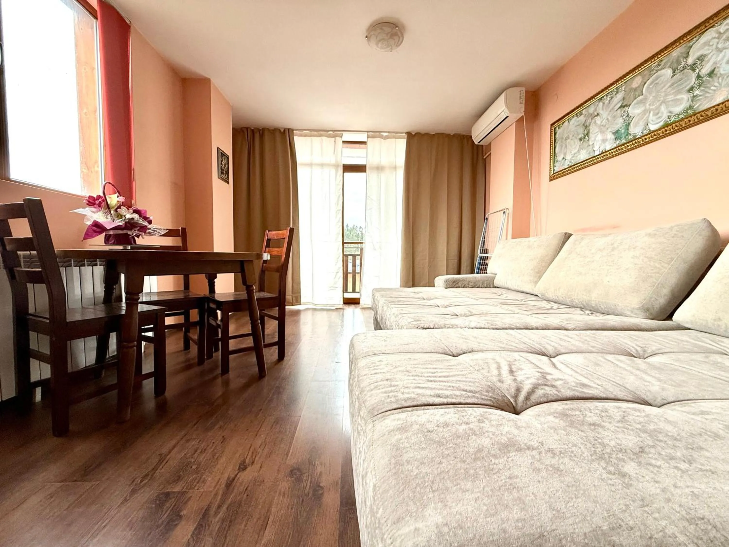 Photo of the whole room in Family Hotel Carpe Diem