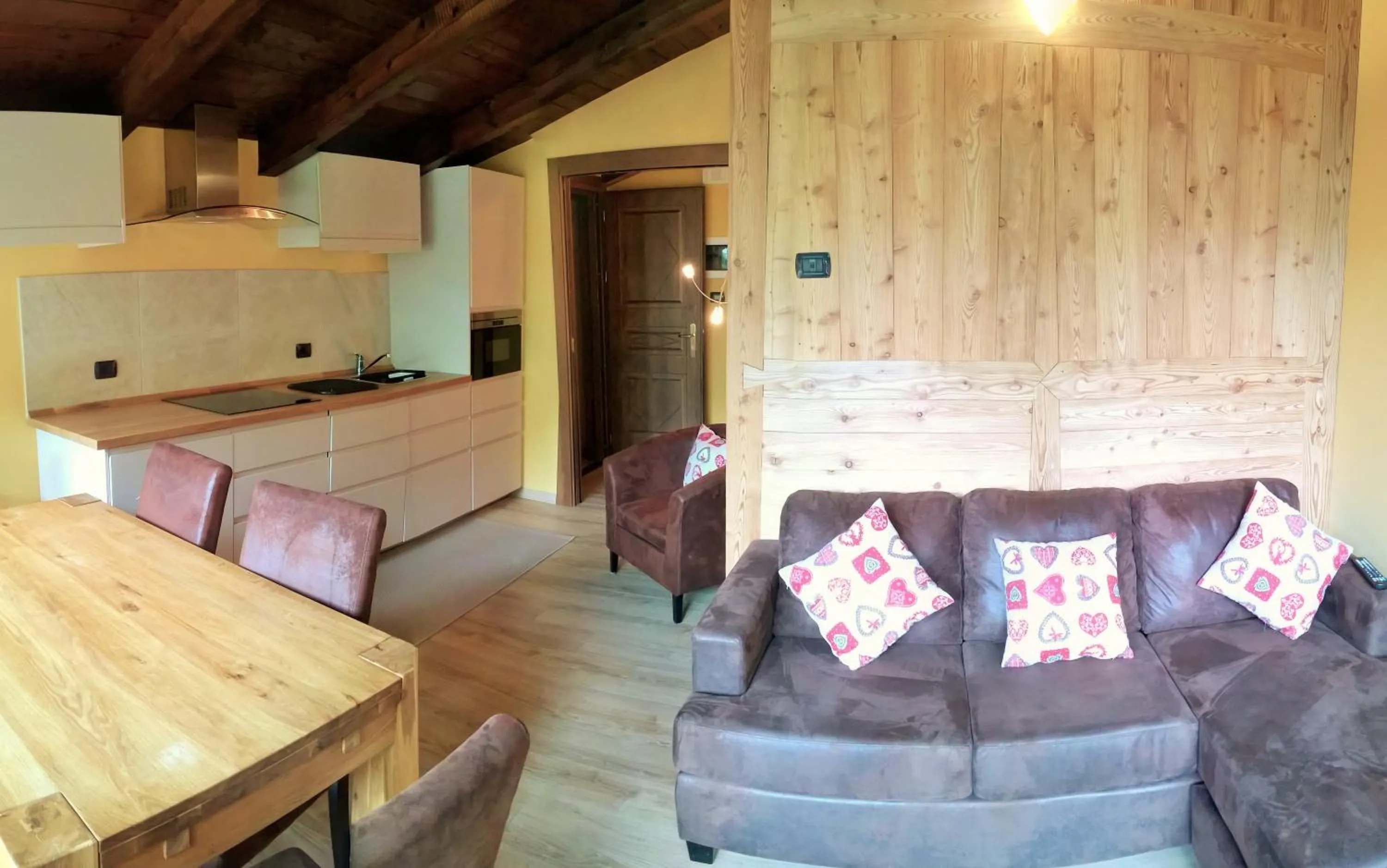 Living room in Chalet Alpina Hotel & Apartments