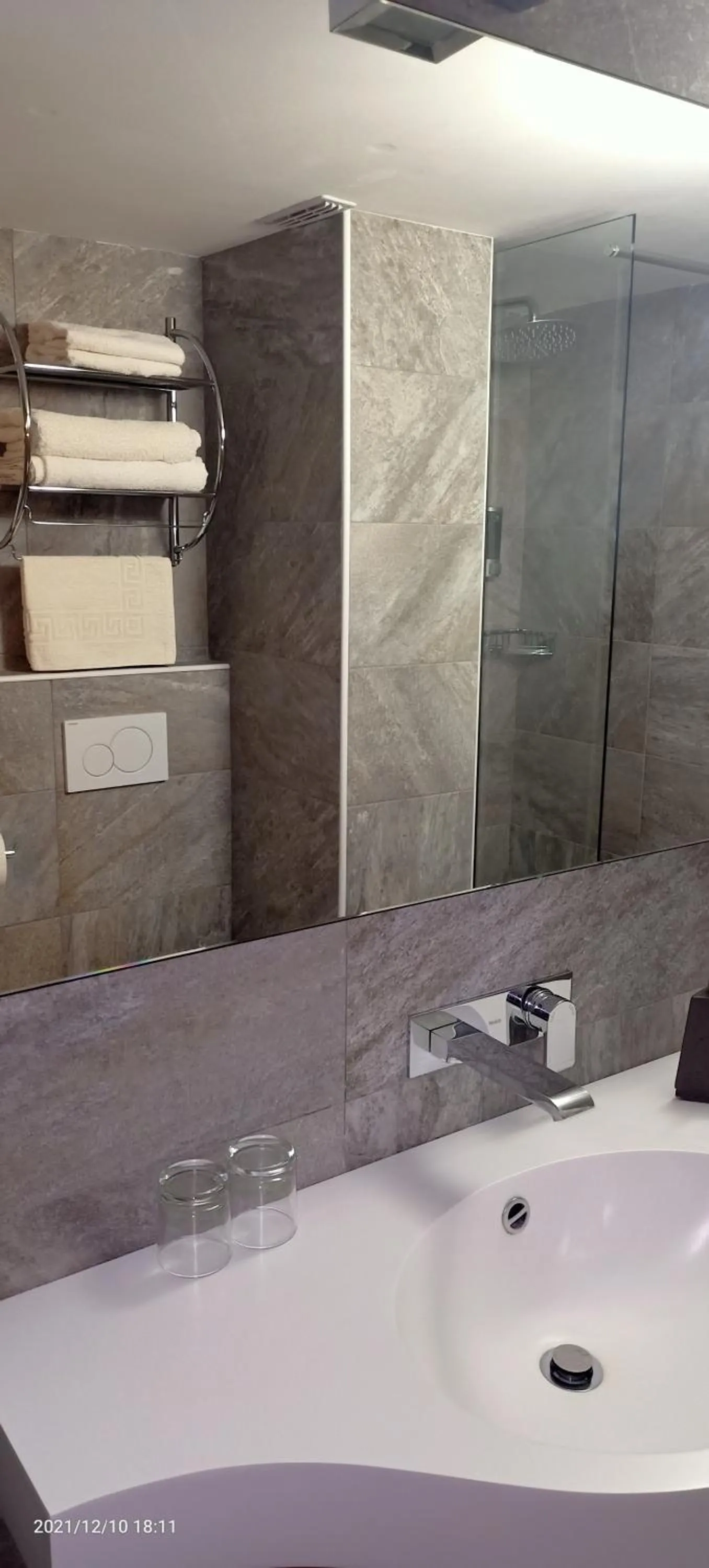 Bathroom in Chalet Alpina Hotel & Apartments