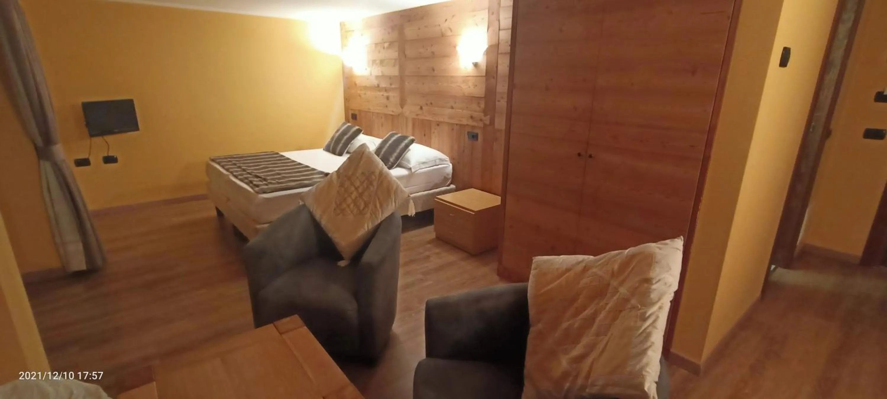 Seating area in Chalet Alpina Hotel & Apartments