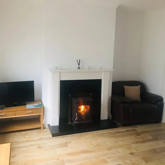 TV and multimedia in Townhouse Clifden: Located in the heart of Connemara