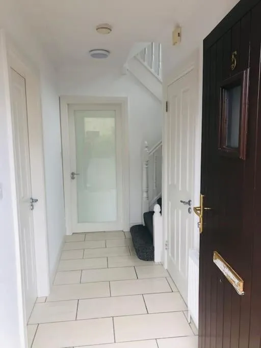 Facade/entrance in Townhouse Clifden: Located in the heart of Connemara