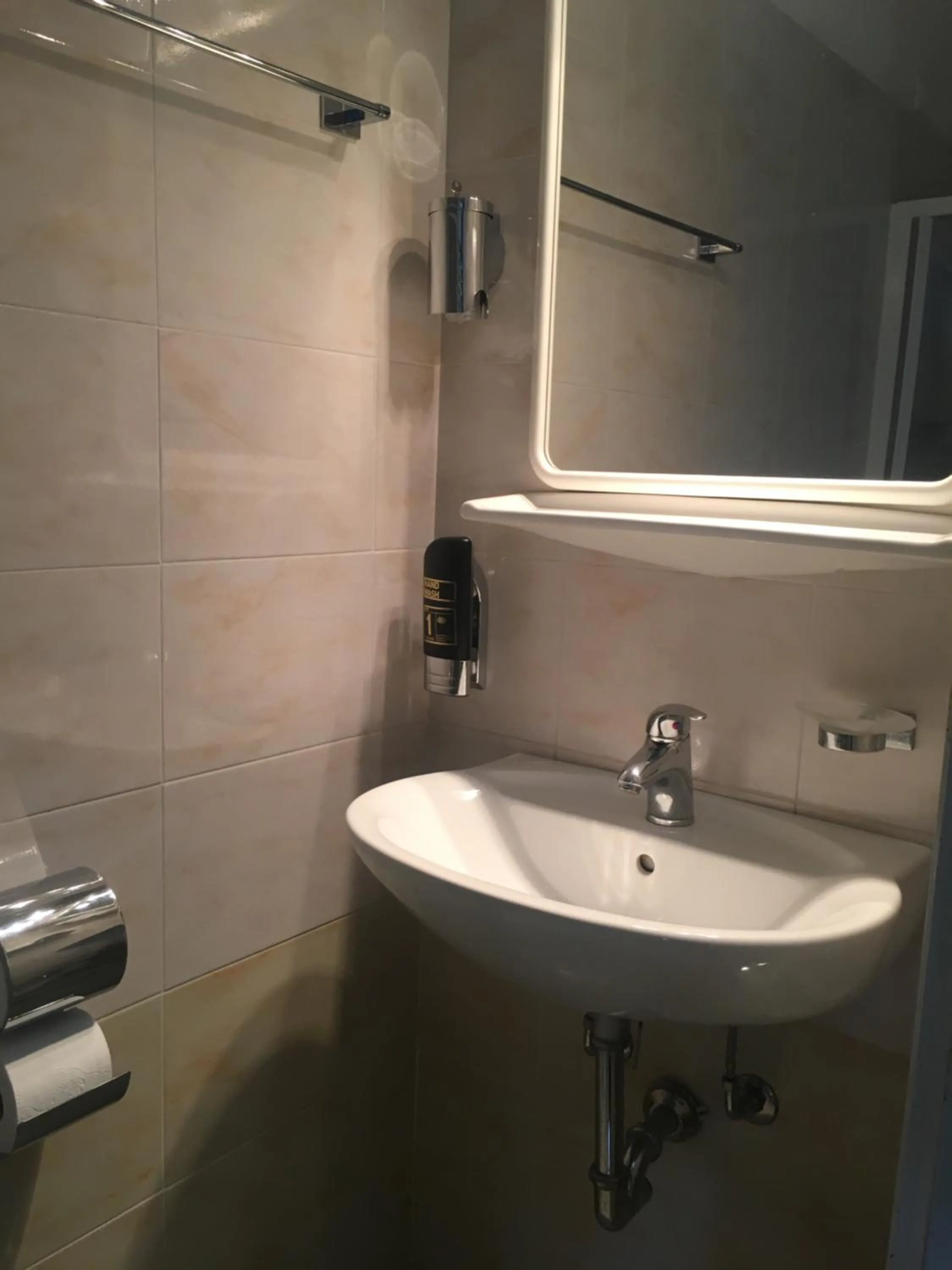 Bathroom in Hotel Astoria