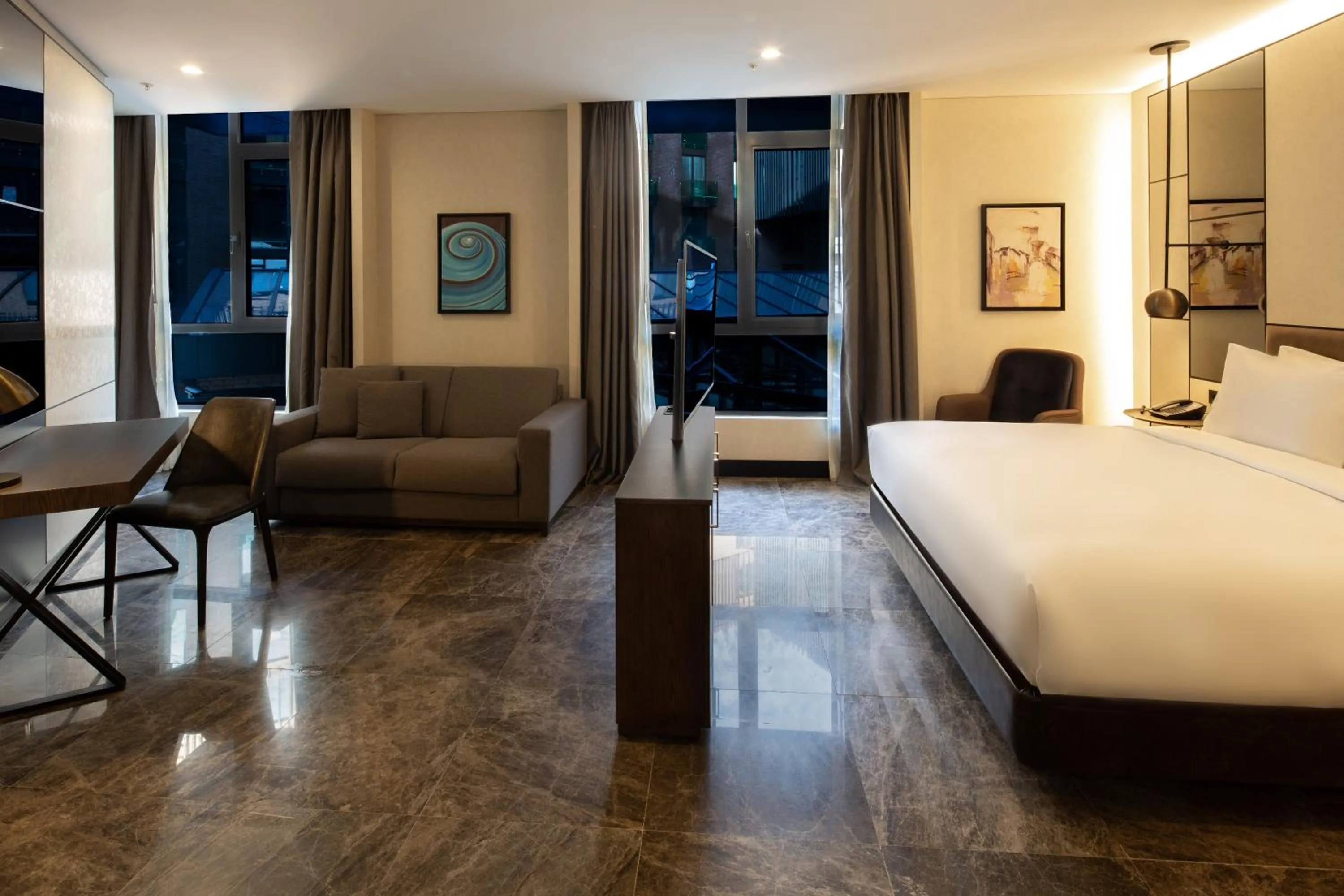 Photo of the whole room, Bed in Dedeman Kartepe Kocaeli