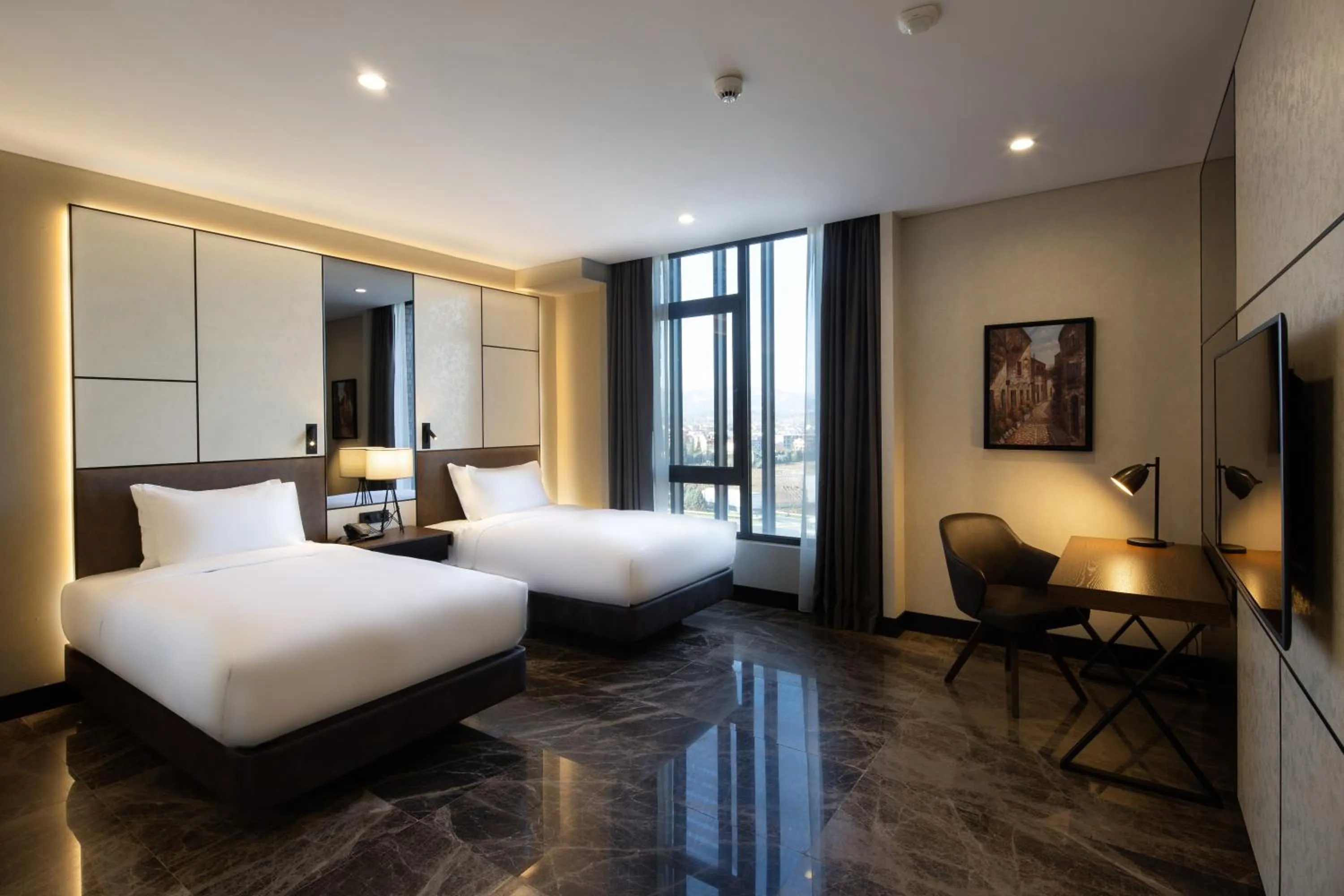 Photo of the whole room, Bed in Dedeman Kartepe Kocaeli