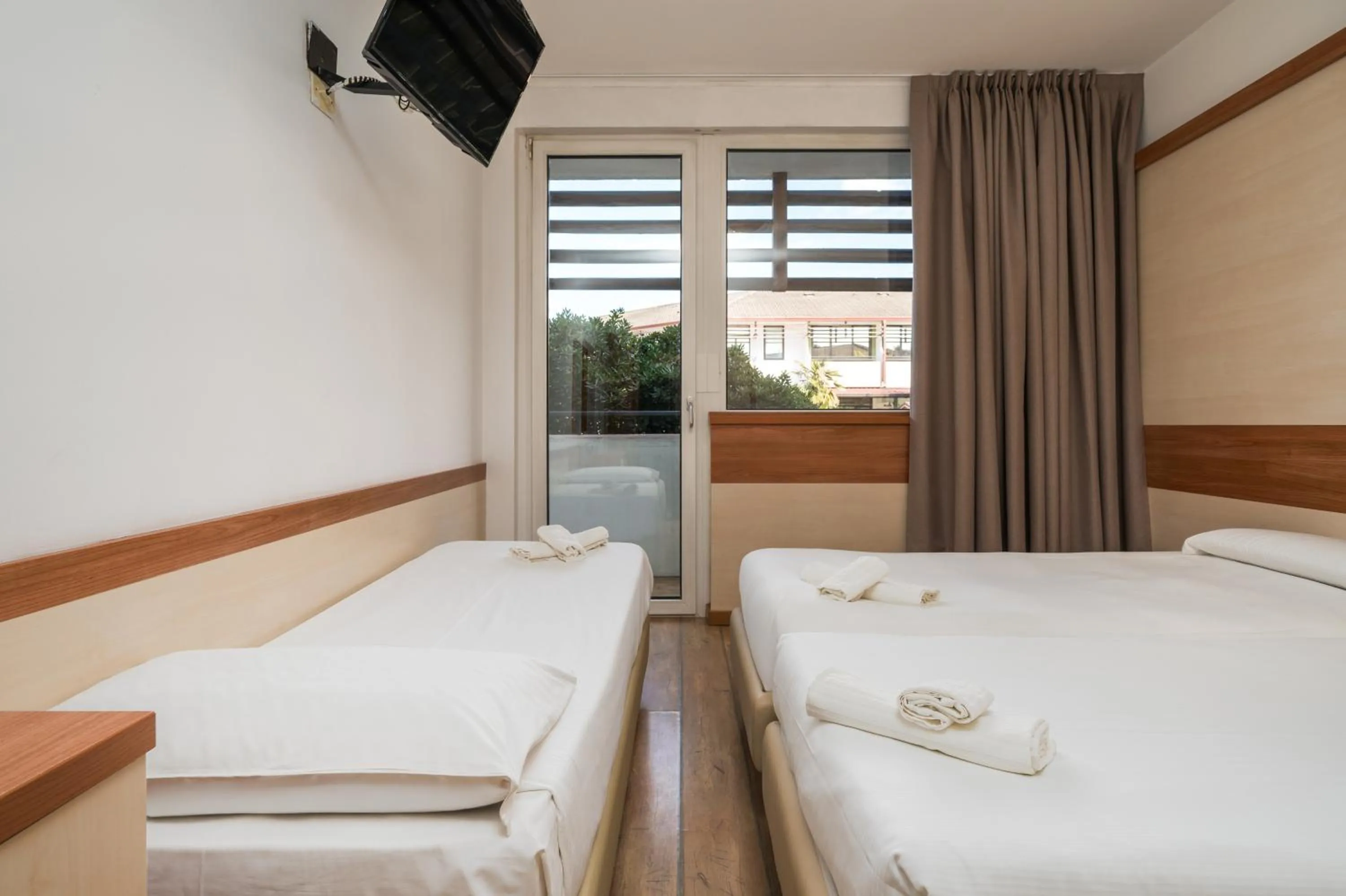 Photo of the whole room, Bed in Hotel Centro Turistico Gardesano