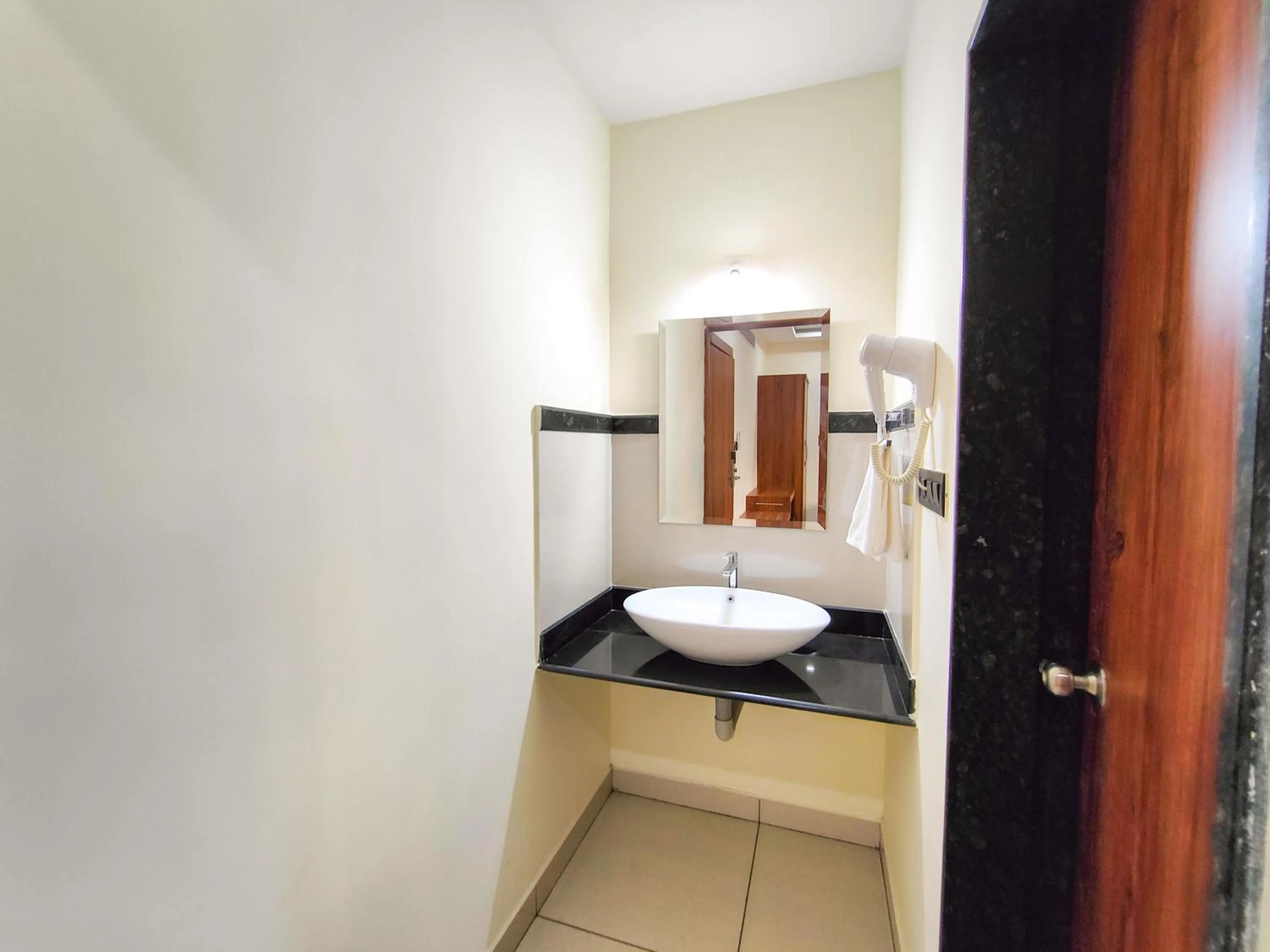 heating in Hotel Udupi Inn, Udupi