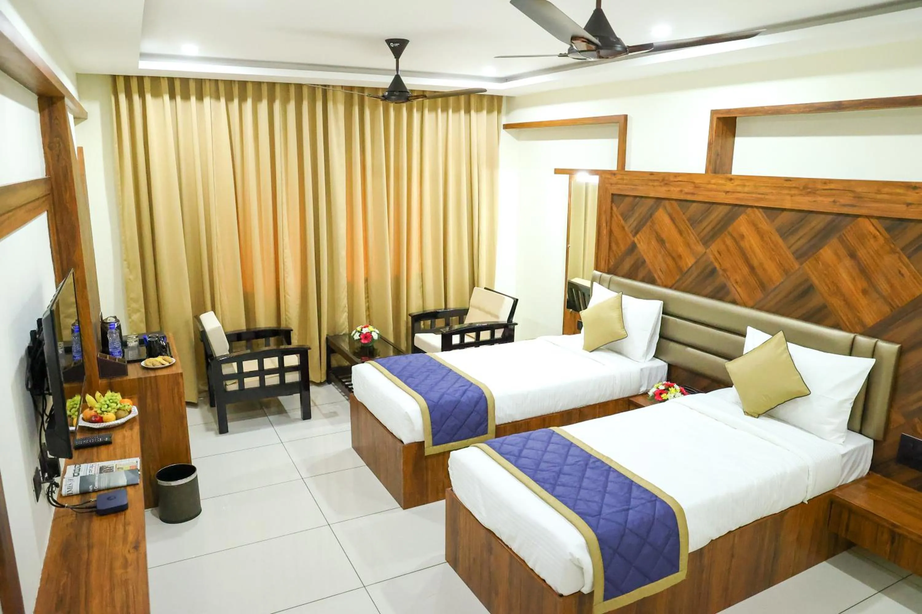 Photo of the whole room, Bed in Hotel Udupi Inn, Udupi