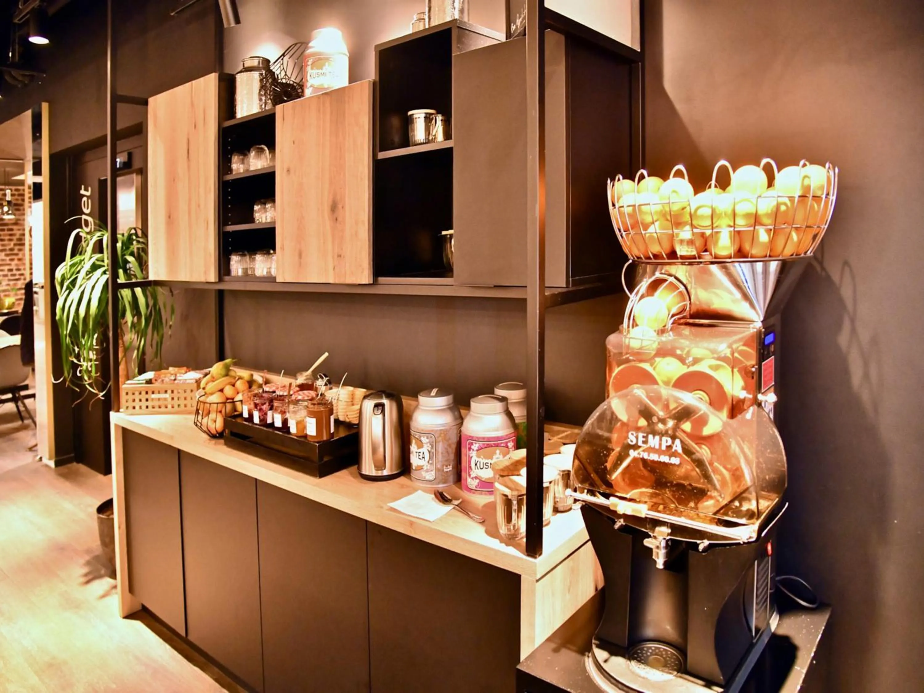 Breakfast in ibis Styles Saint Nazaire Centre Gare