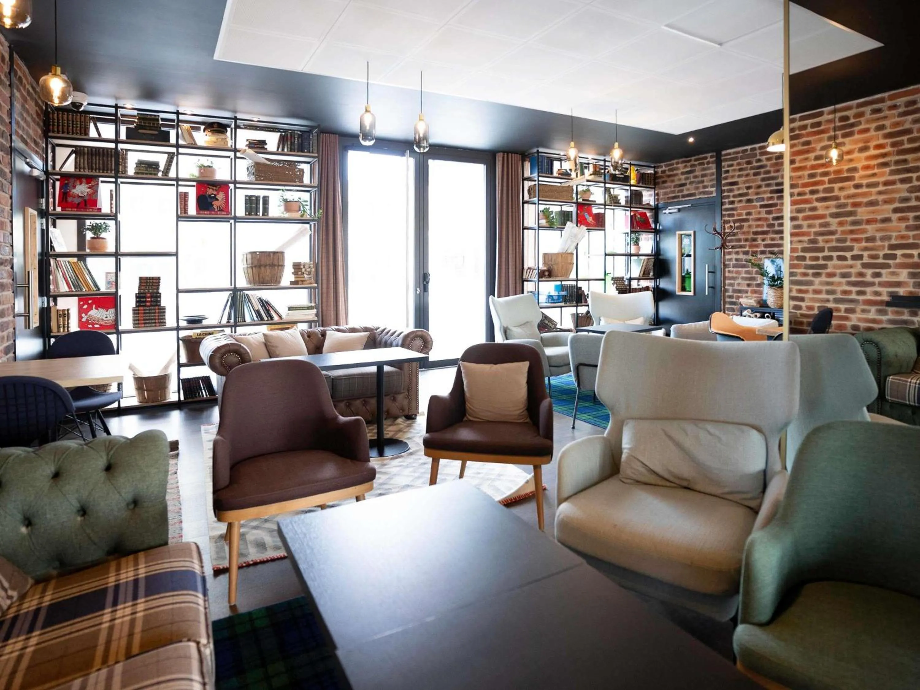 Lounge or bar in ibis Styles Saint Nazaire Centre Gare