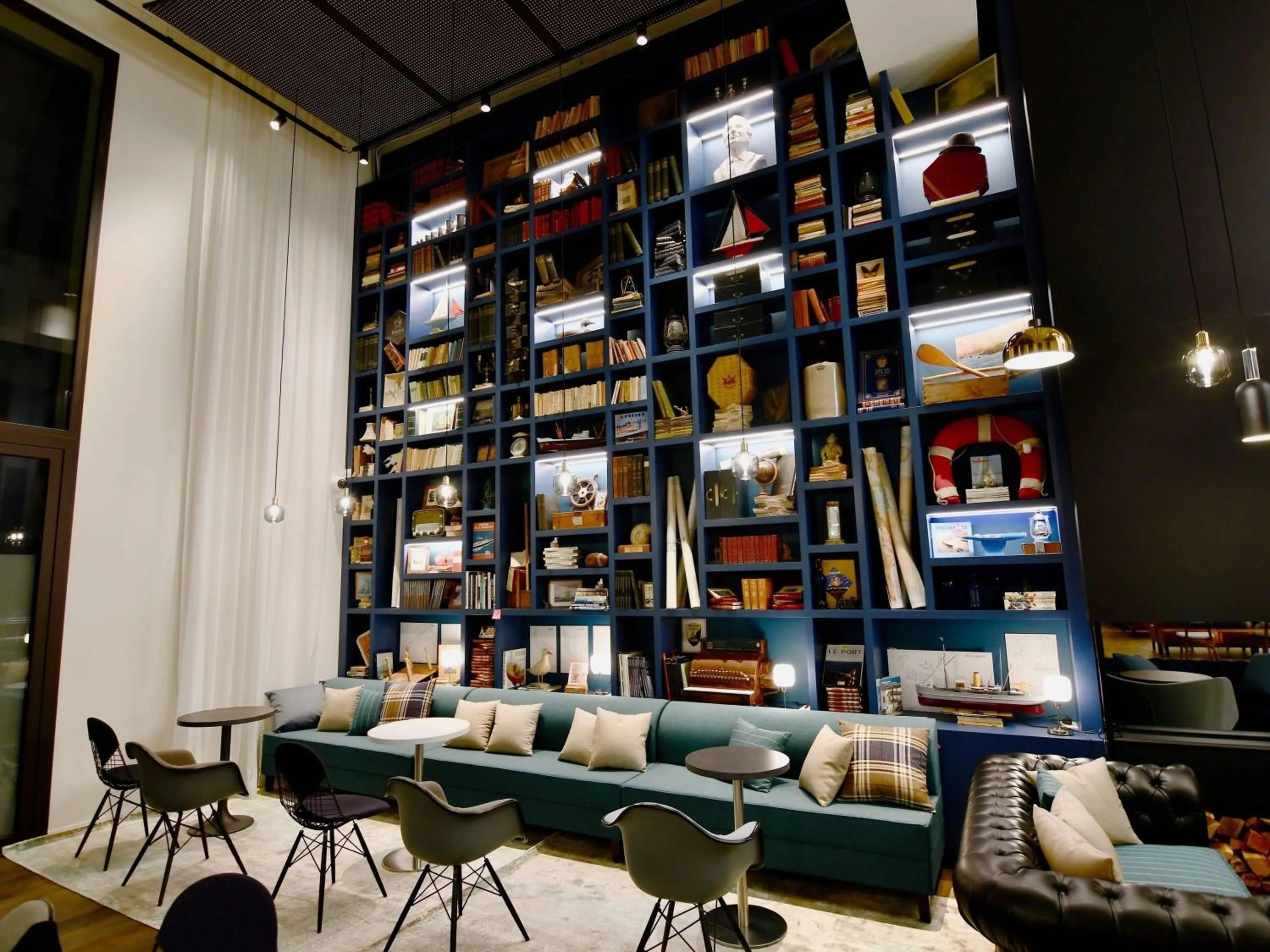 Restaurant/places to eat in ibis budget Saint Nazaire Centre Gare