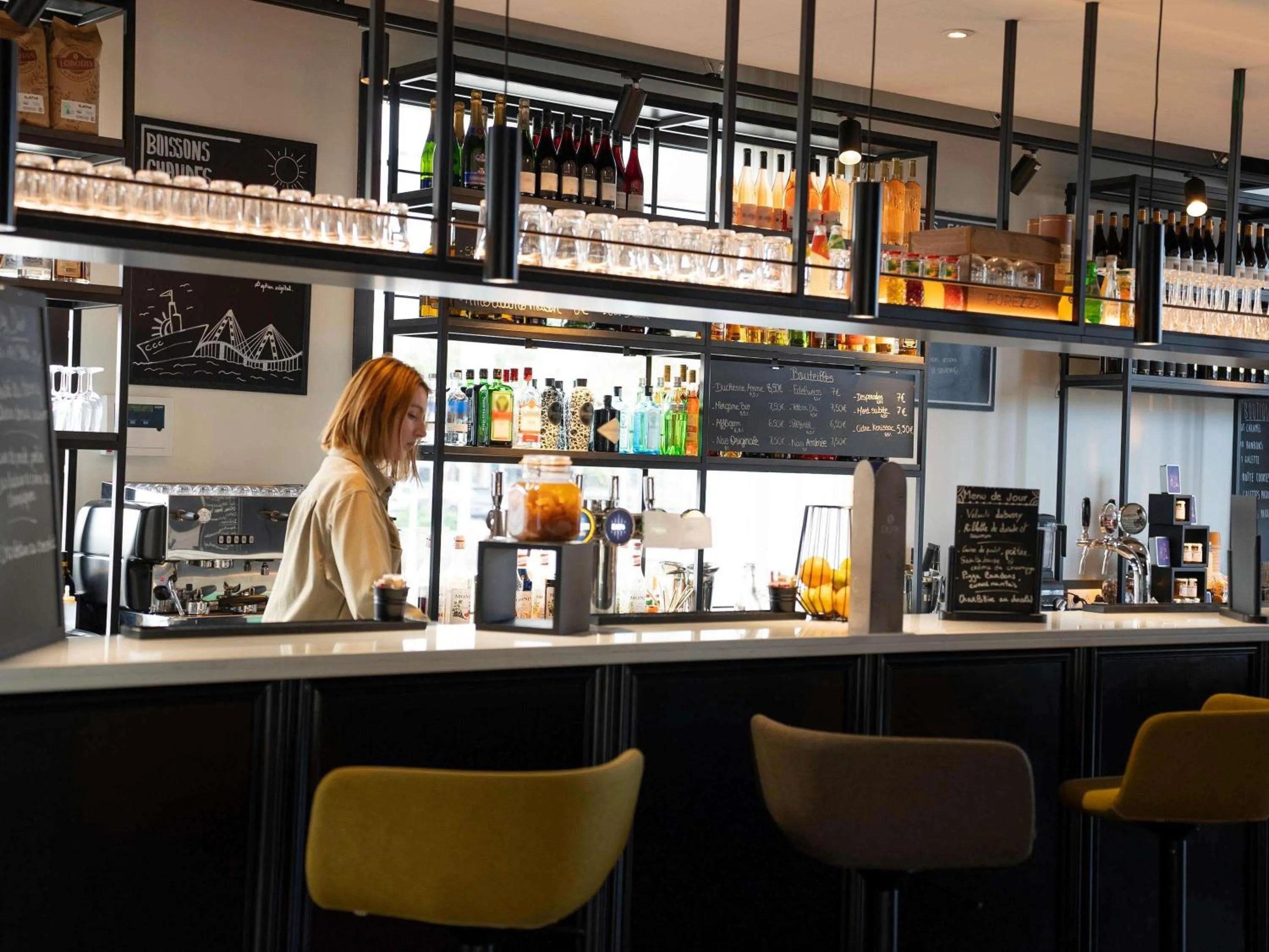 Restaurant/places to eat in ibis budget Saint Nazaire Centre Gare