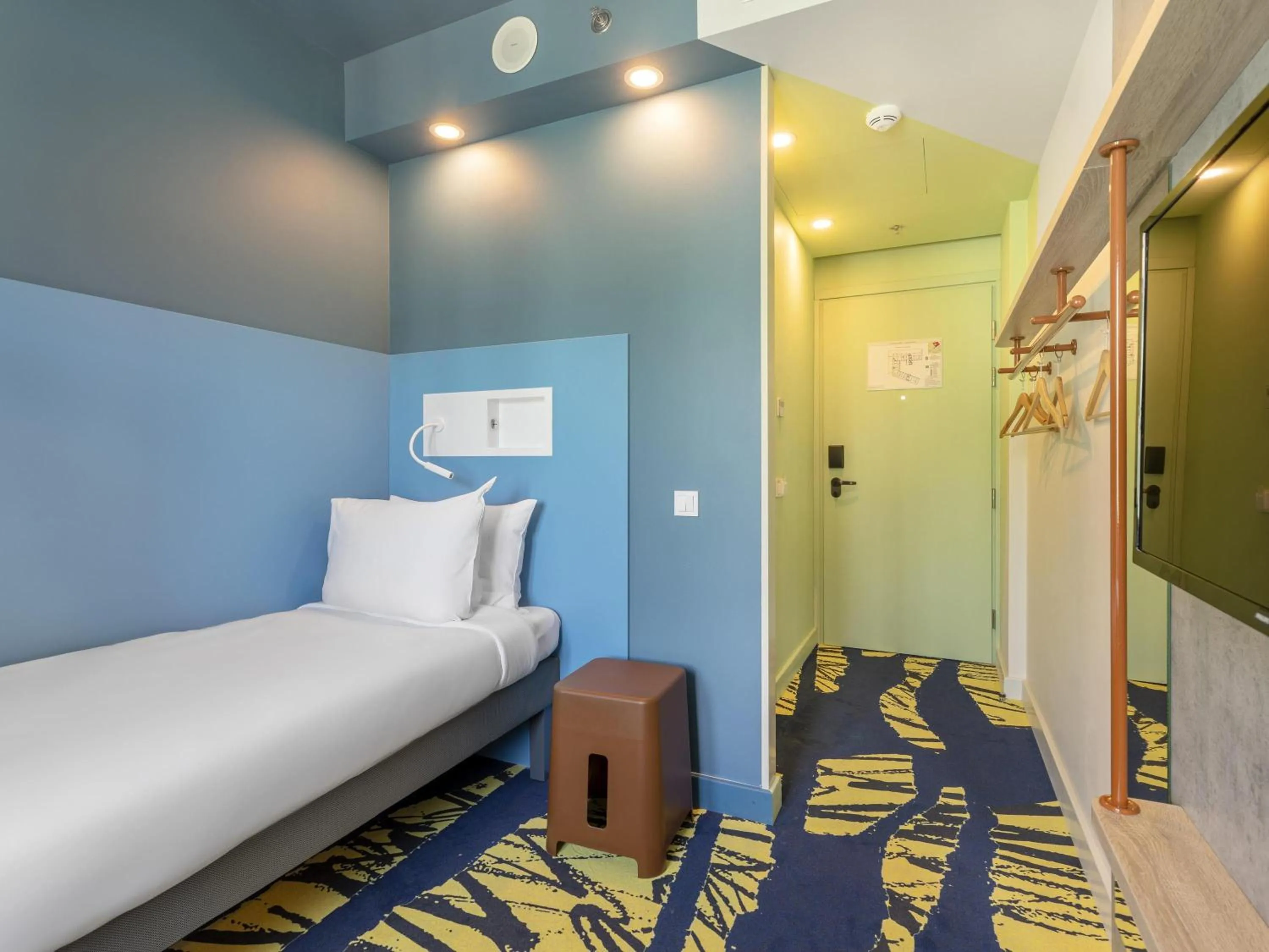 Bedroom, Bed in ibis budget Tbilisi Center