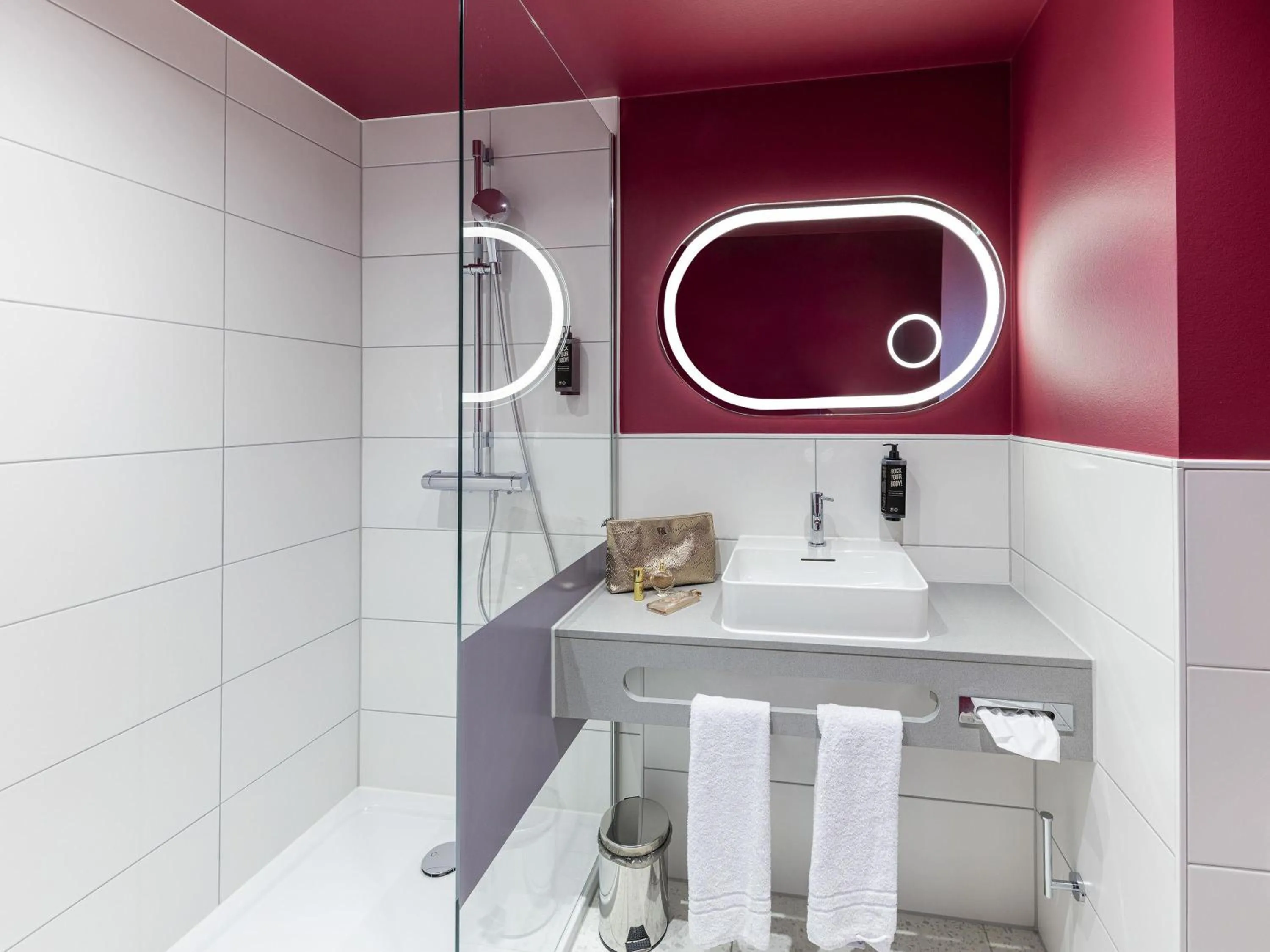 Bedroom in ibis Styles Muenchen Perlach