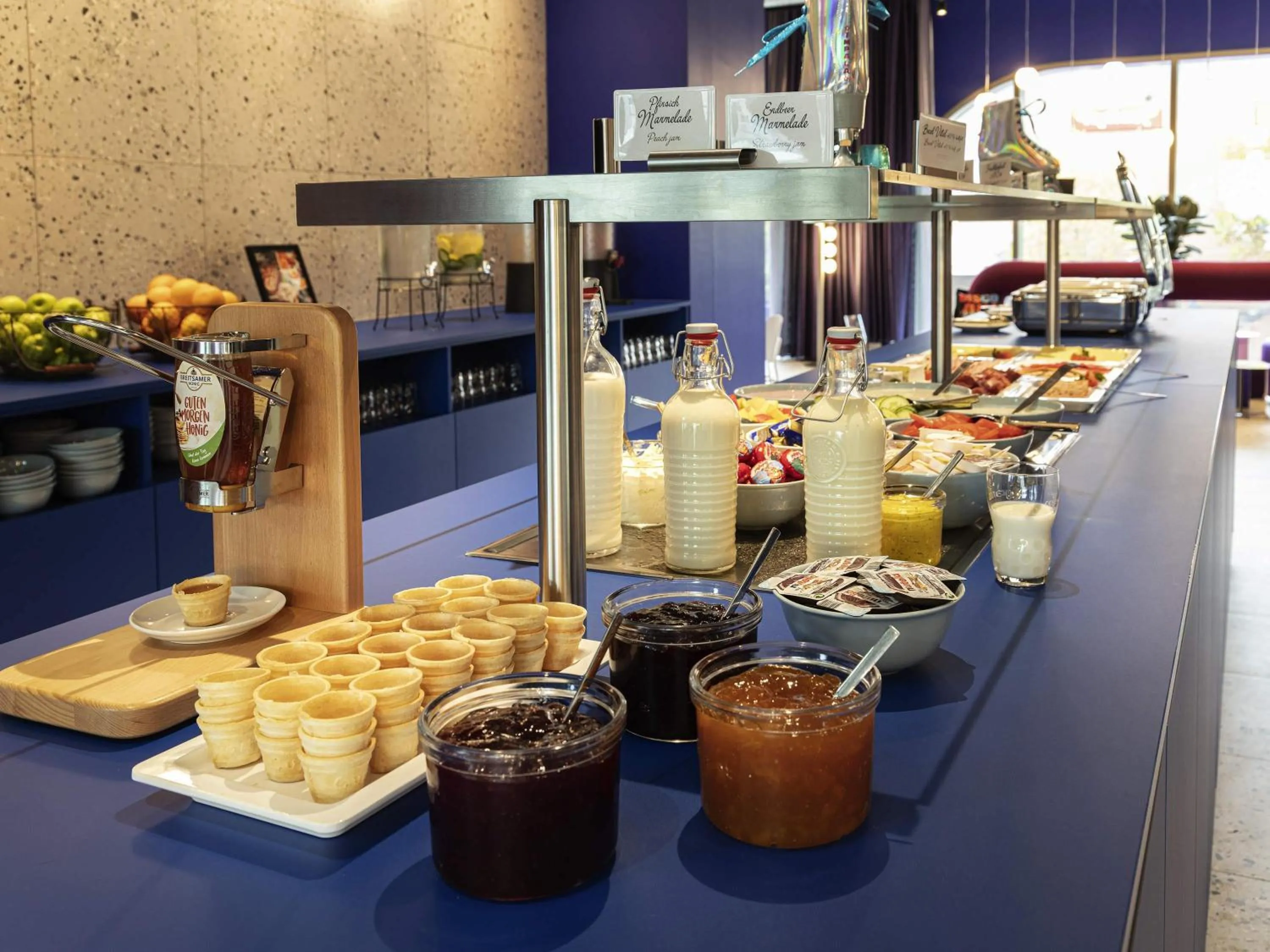 Breakfast in ibis Styles Muenchen Perlach